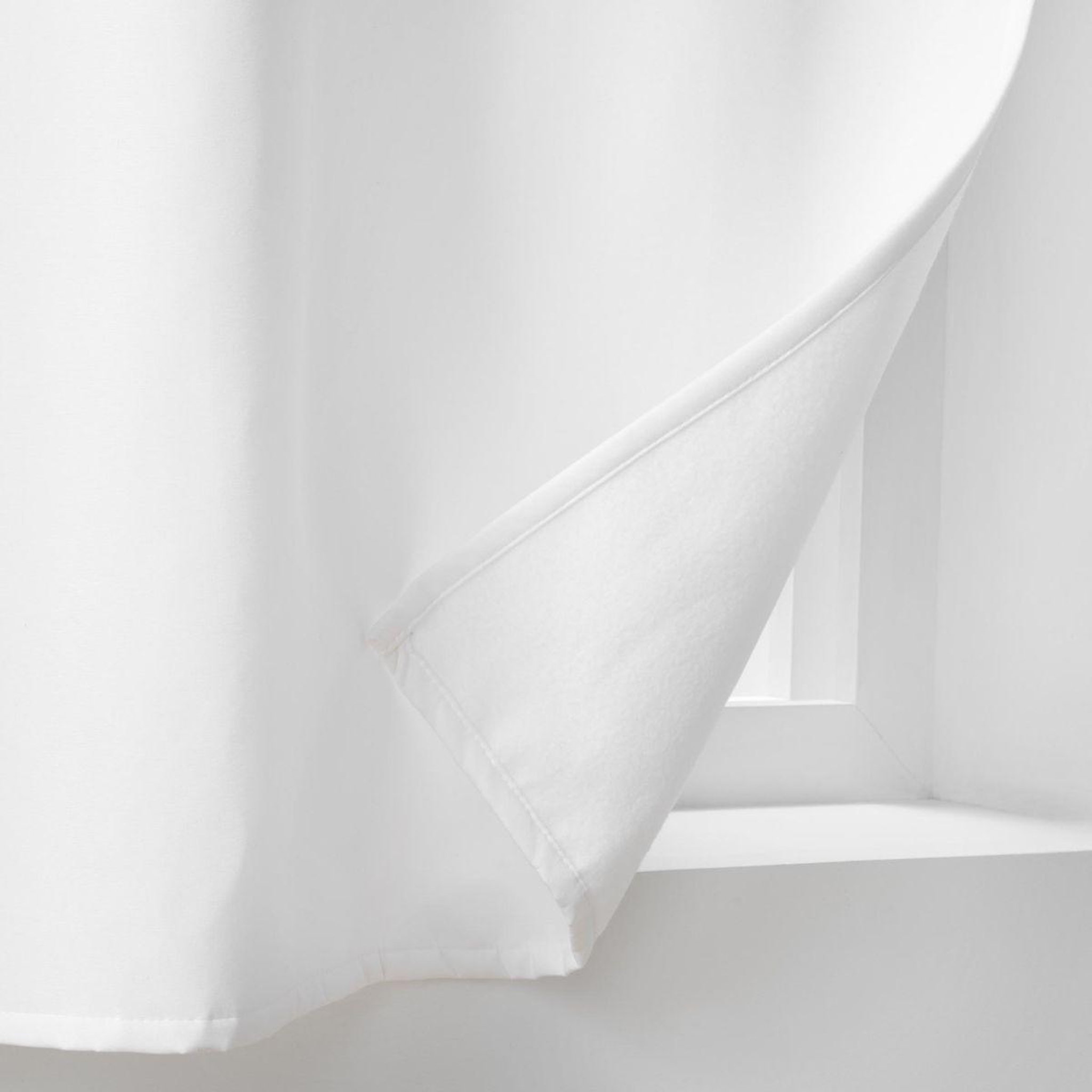 Voir la diapositive 4 : Douceur d'Intérieur Rideau isolant thermique  micropolar  135x180cm blanc