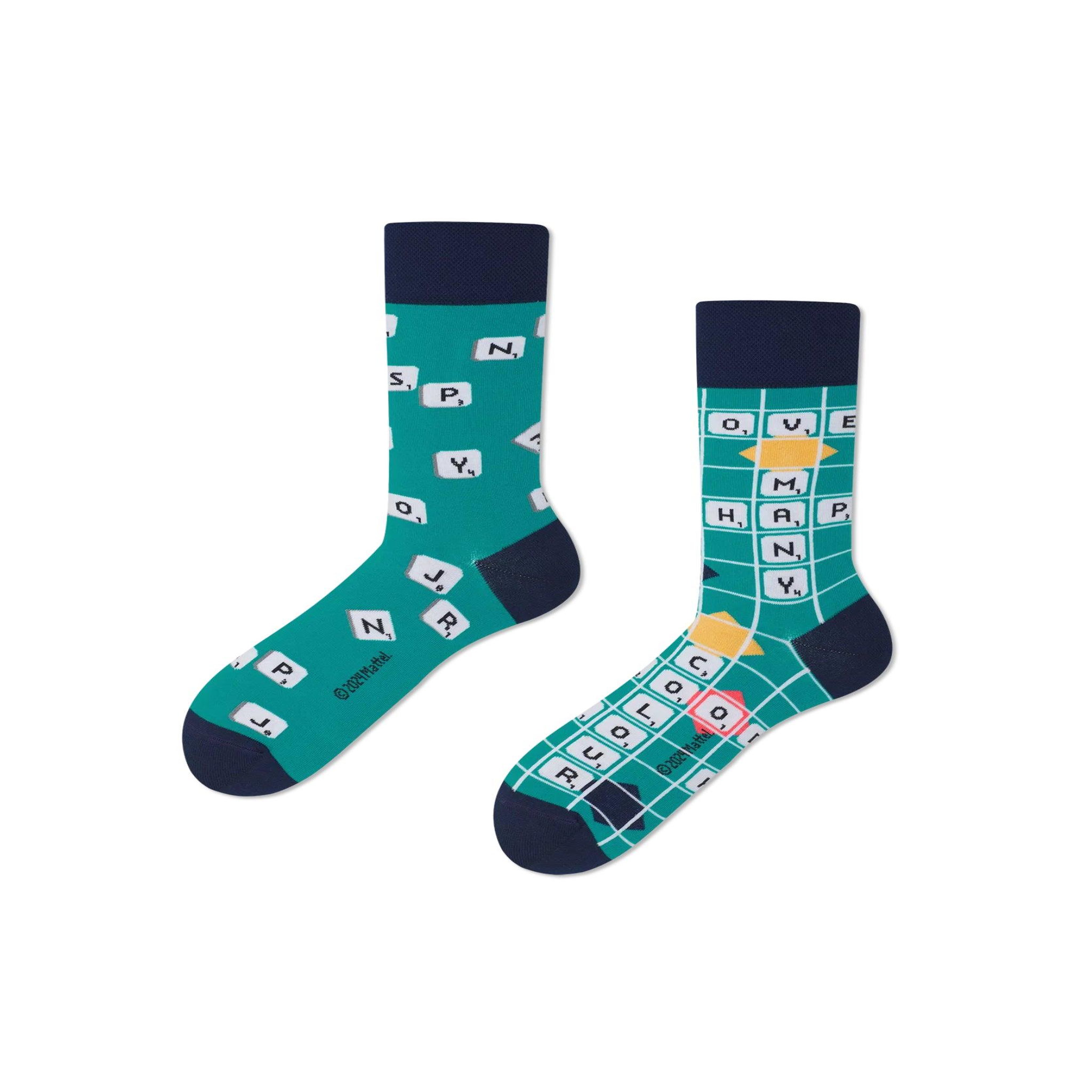 MANY MORNINGS Chaussettes scrabble. Coloris disponibles : Vert