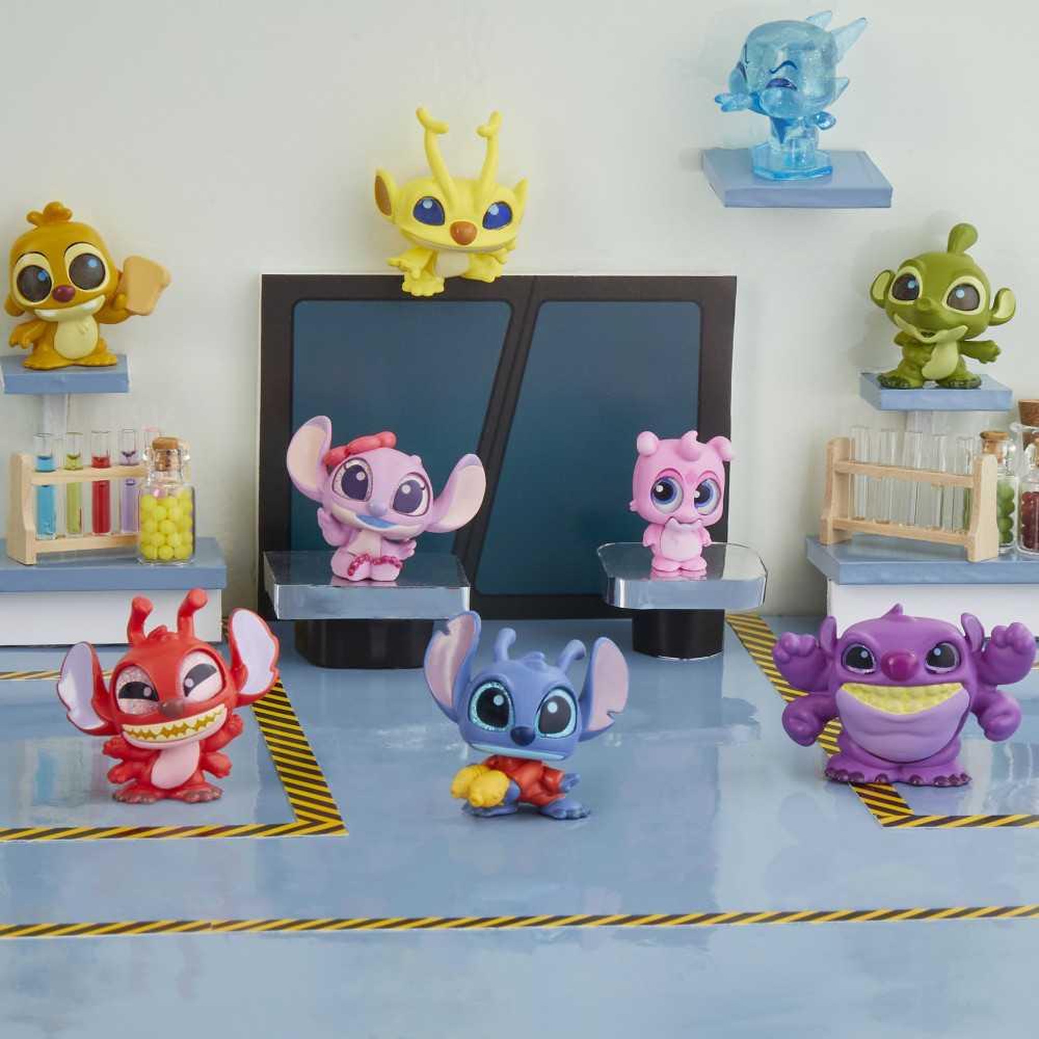 Voir la diapositive 2 : DISNEY Coffret collector - DISNEY - Doorables - Stitch - Des 5 ans