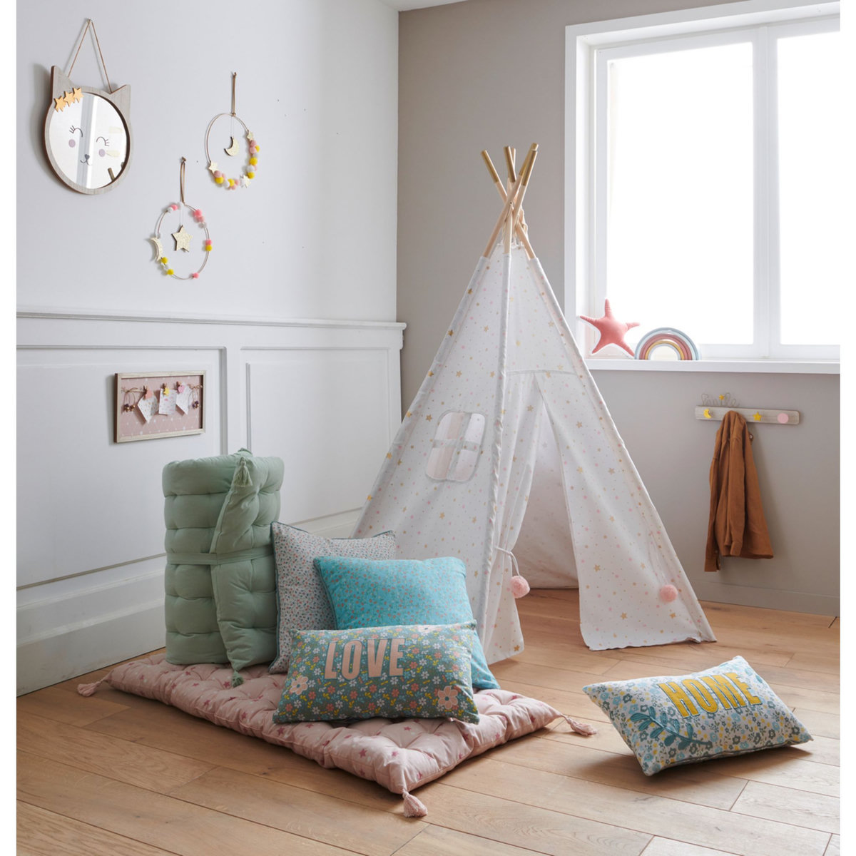 ATMOSPHERA FOR KIDS Tipi Déco Enfant à 5 Pieds avec Pompons Dorés