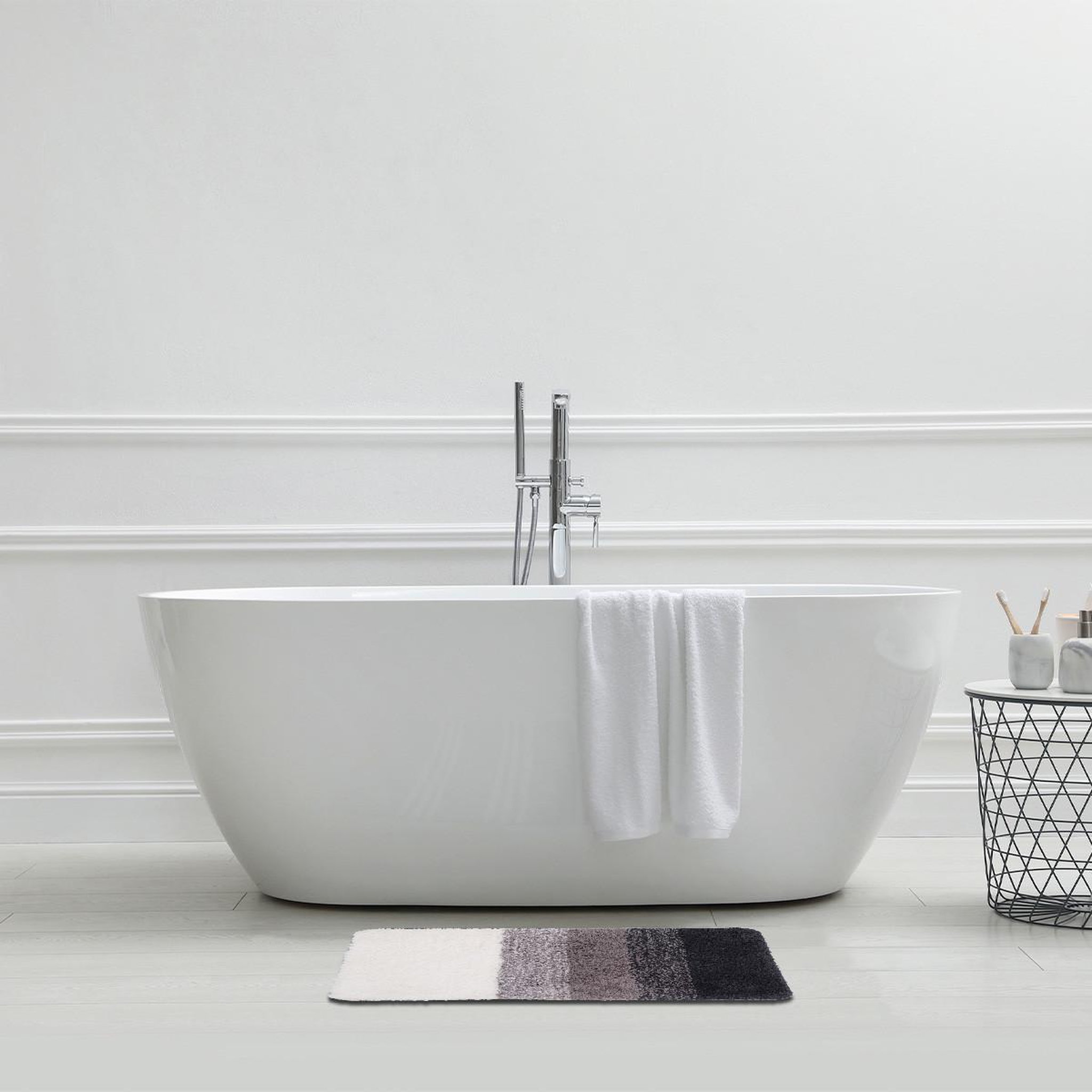 Voir la diapositive 2 : GUY LEVASSEUR Tapis de bain déco dégradé en polyester 50x80cm