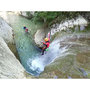 Voir la diapositive 3 : Smartbox Session de canyoning de 3h30 pour 3 personnes près de Grenoble - Coffret Cadeau Sport & Aventure