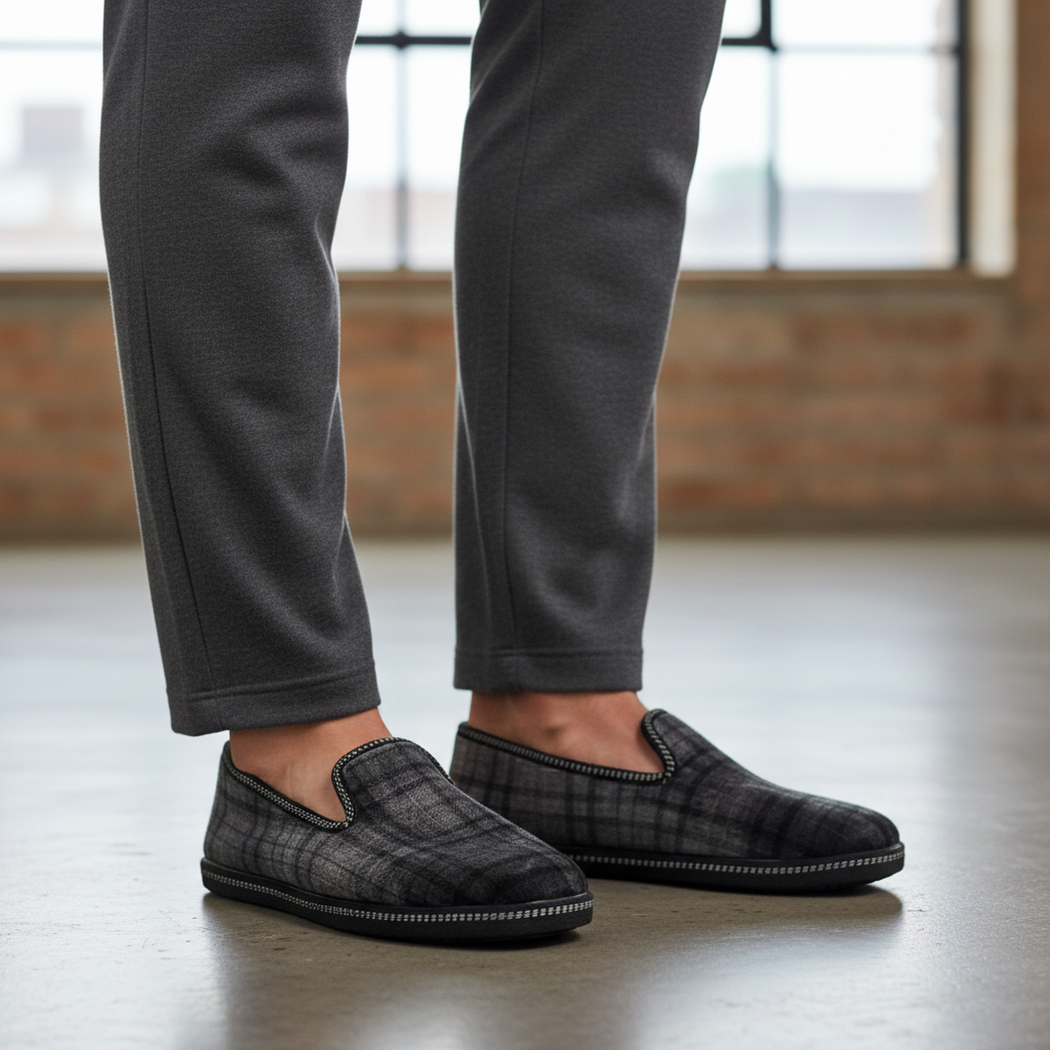 Voir la diapositive 2 : OZABI Ozabi pantoufles charentaises homme fabriquées en espagne broderie fantaisie