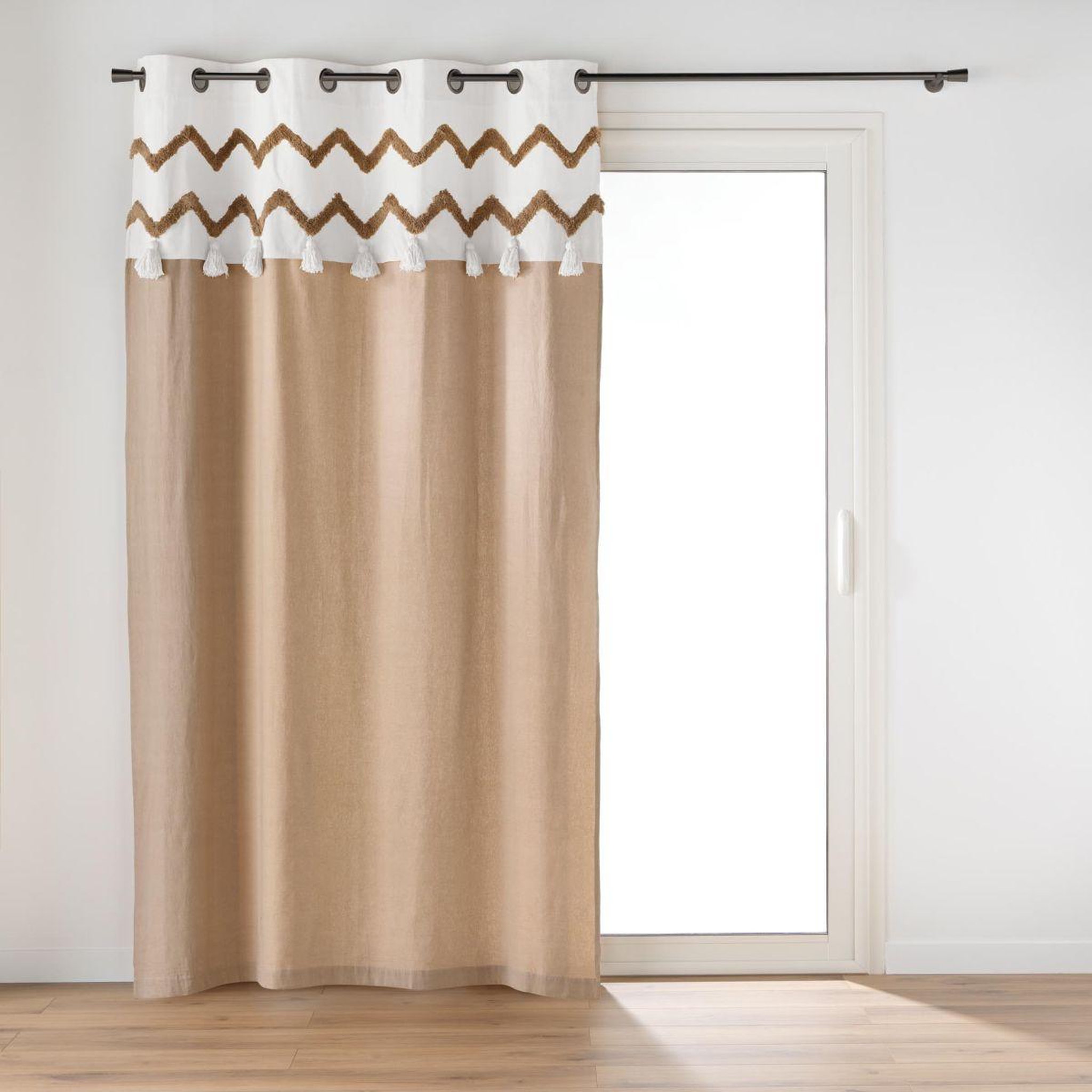 Douceur d'Intérieur Rideau à œillets avec pompons  azari  140x240cm camel
