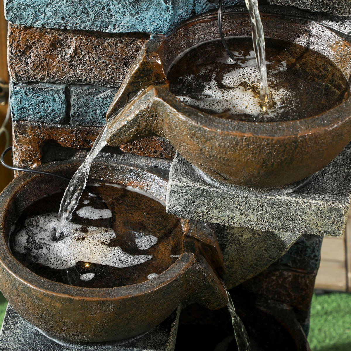 OUTSUNNY Fontaine d'eau extérieure 5 niveaux, fontaine de jardin avec lumières LED, panneau solaire 3,7 kW, pompe, débit de 450L/h, en résine, gris et marron