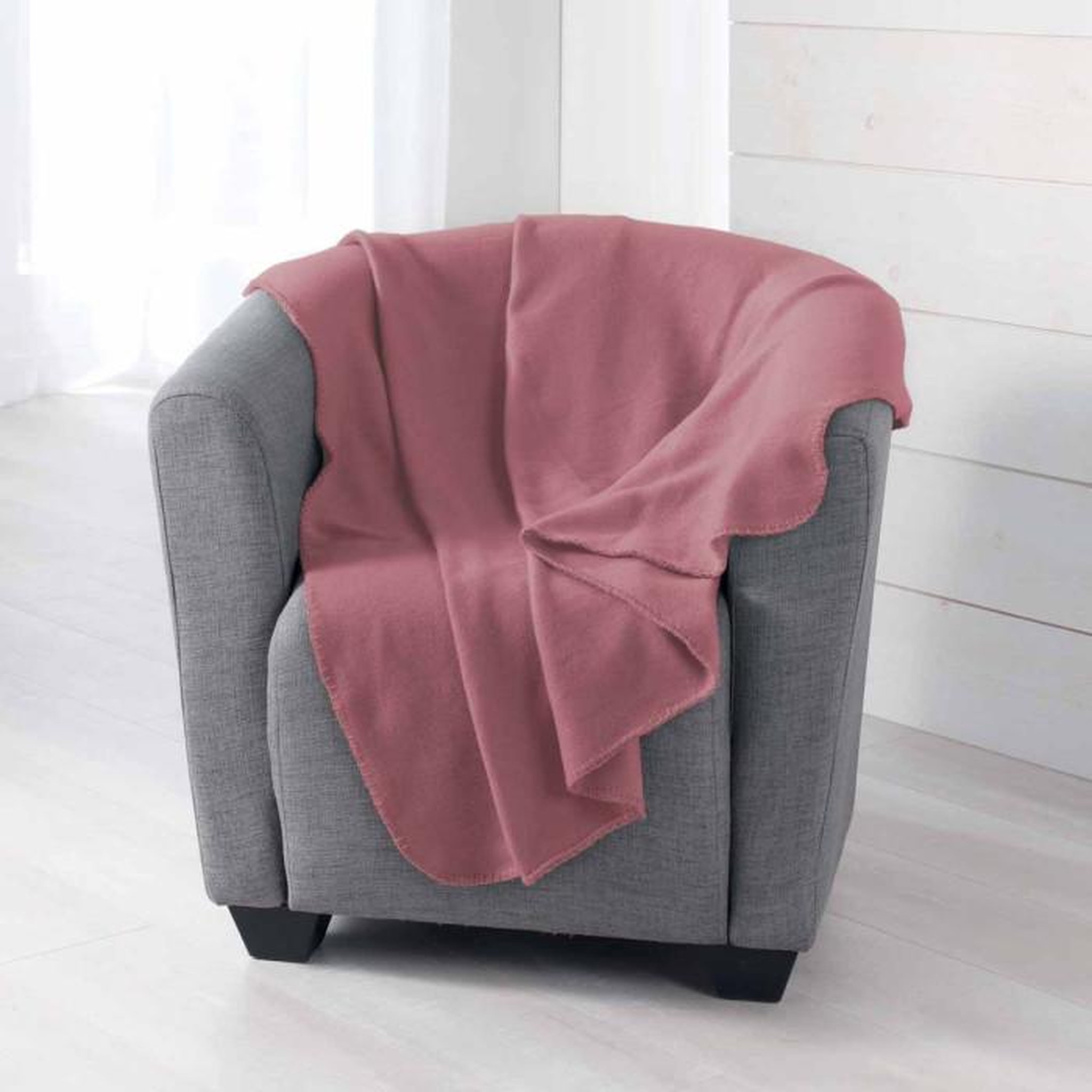 Voir la diapositive 1 : Paris Prix Plaid Polaire  Milou  125x150cm Vieux Rose