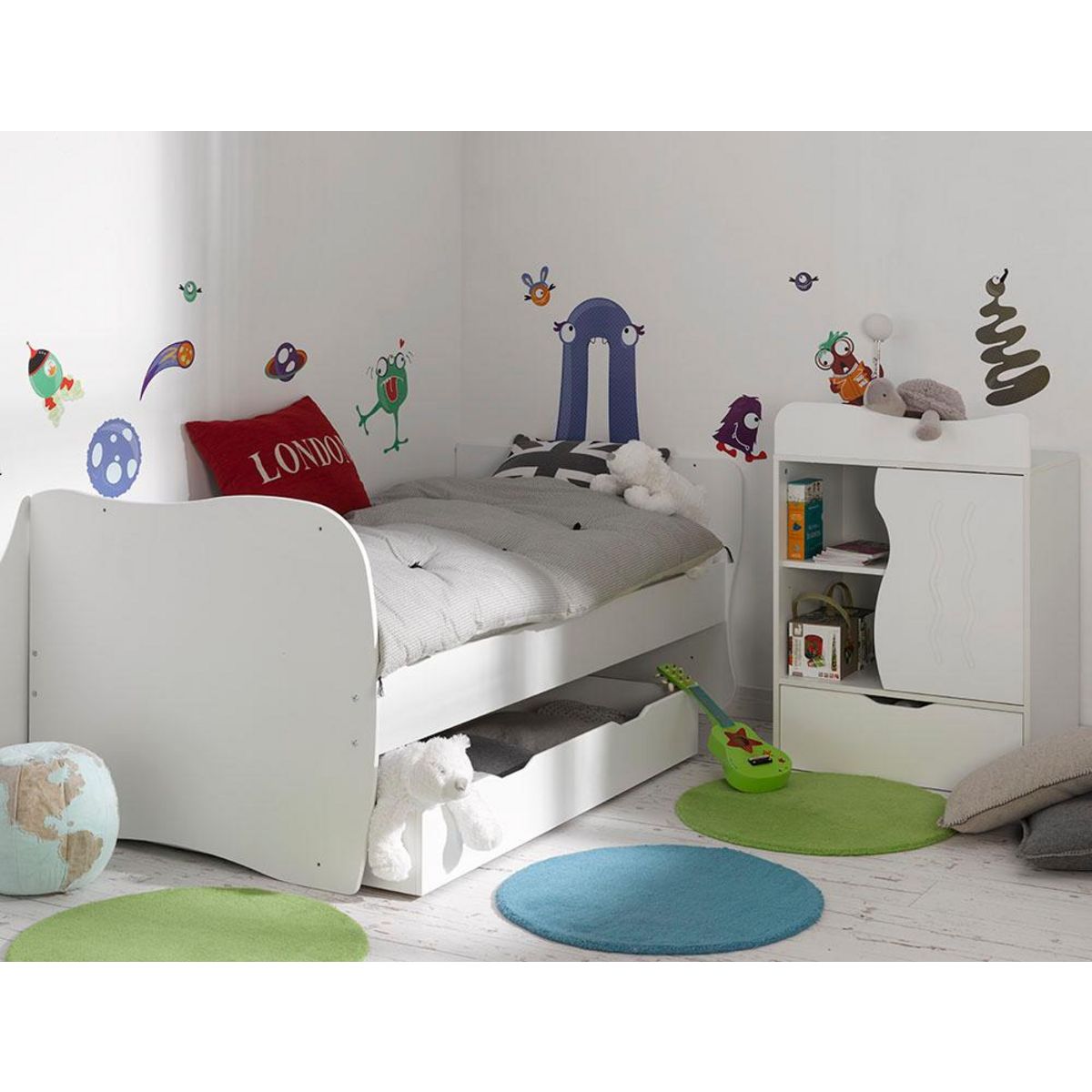 Bébé Provence Lit bébé combiné 70x 140 cm évolutif 90x 190 cm avec tiroir MOON