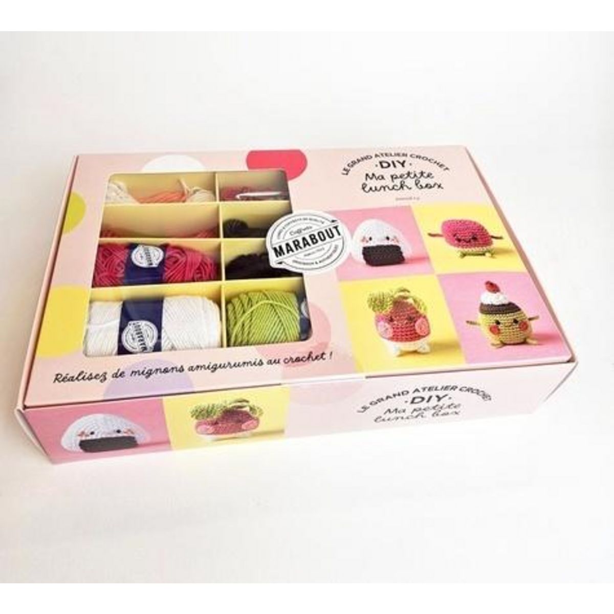 LE GRAND ATELIER CROCHET DIY - MA PETITE LUNCH BOX. CE COFFRET CONTIENT : 10 PELOTES DE FIL 100% COTON, 1 CROCHET DU REMBOURRAGE, DES YEUX DE SECURITE ET 1 LIVRE DE CROCHET EXPLIQUANT TOUTES LES ETAPES DES 4 MODELES, Ly Annick