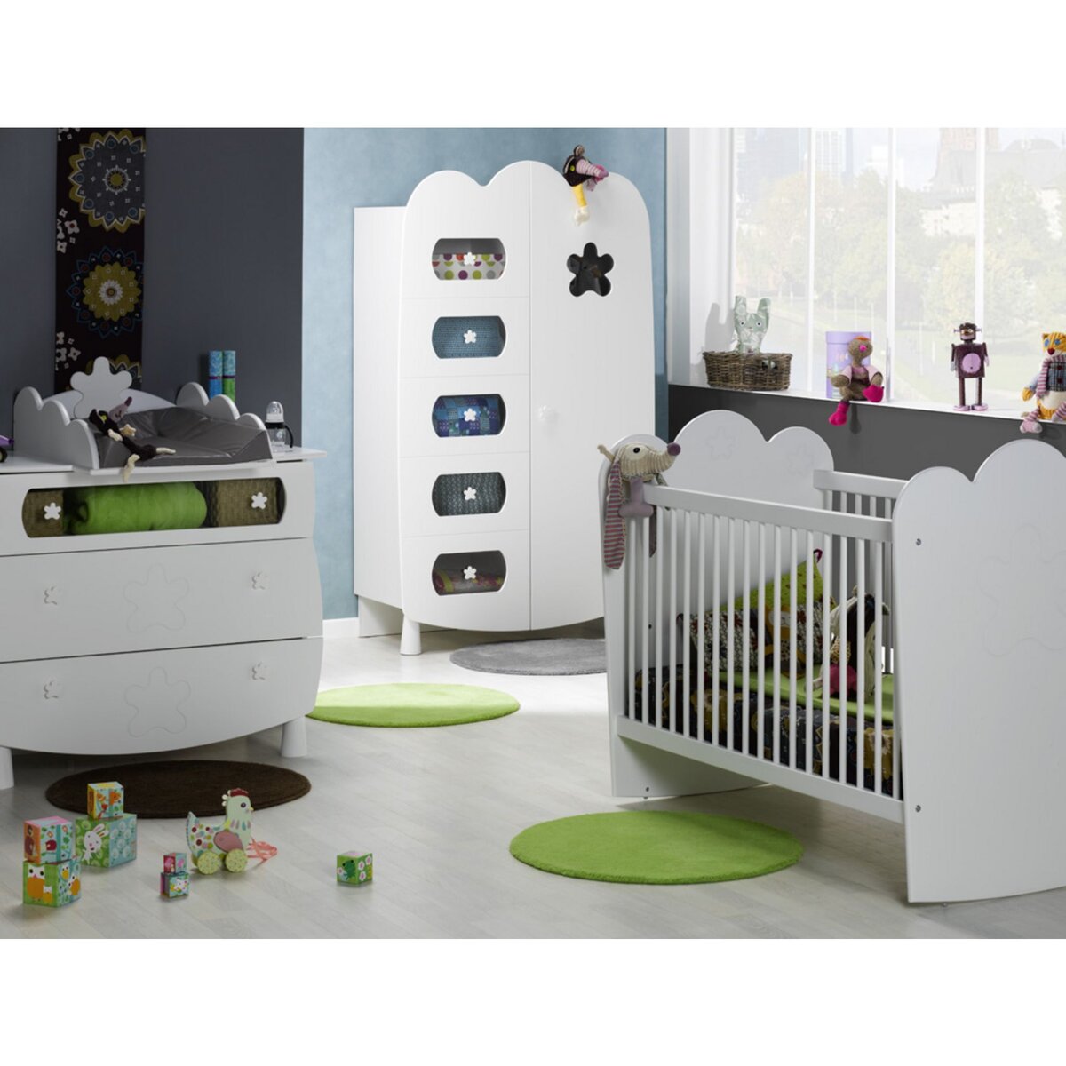 Chambre complète ELOISE : lit bébé à barreaux + commode + plan à langer + armoire