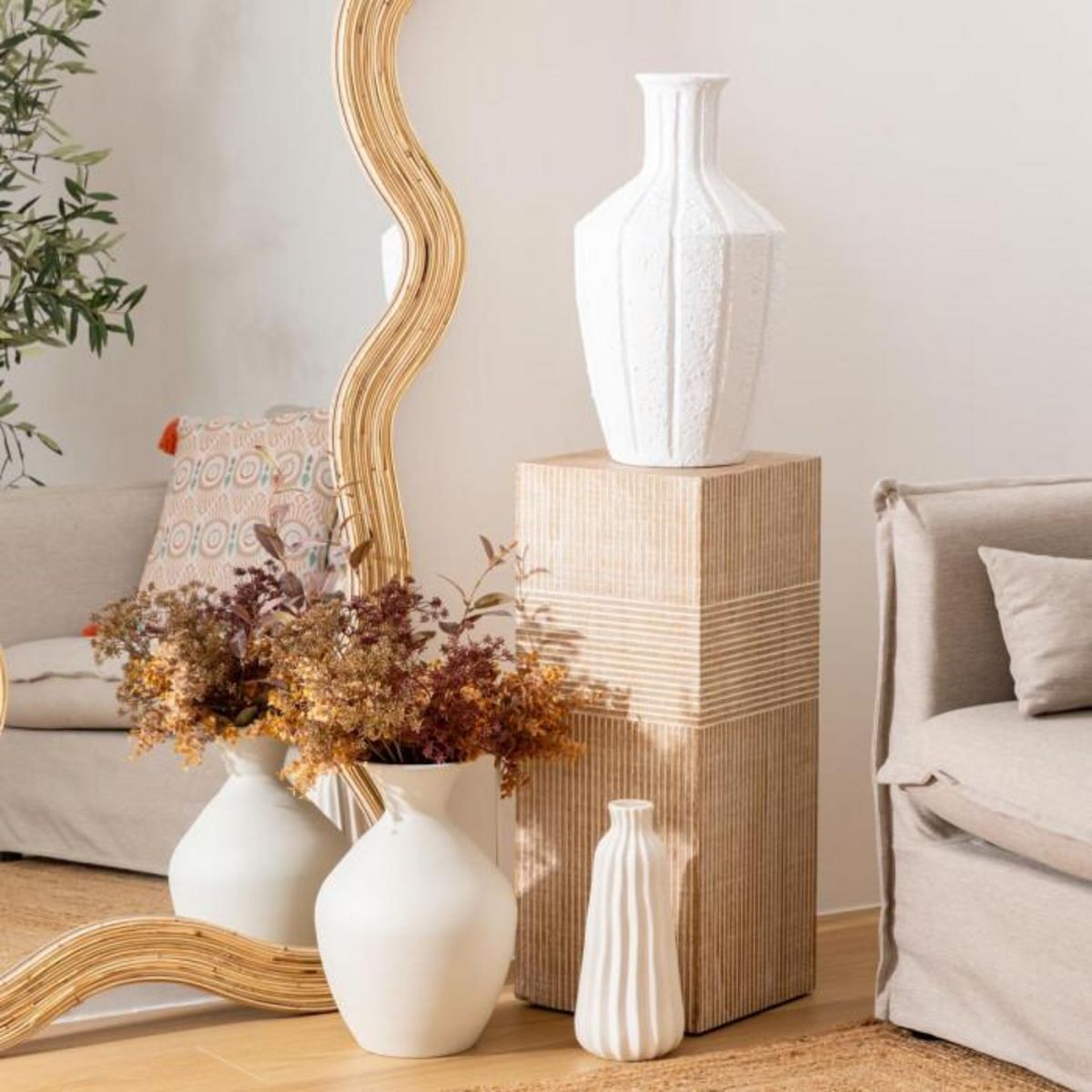 ATMOSPHERA Vase Antique en Magnésie  Nolwi  48cm Blanc