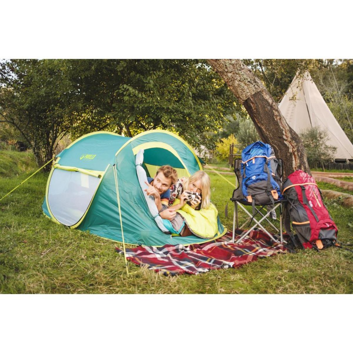 BESTWAY Tente de camping automatique 2 places coolmount 2 pavillo 235 x 145 x 100 cm - 68086