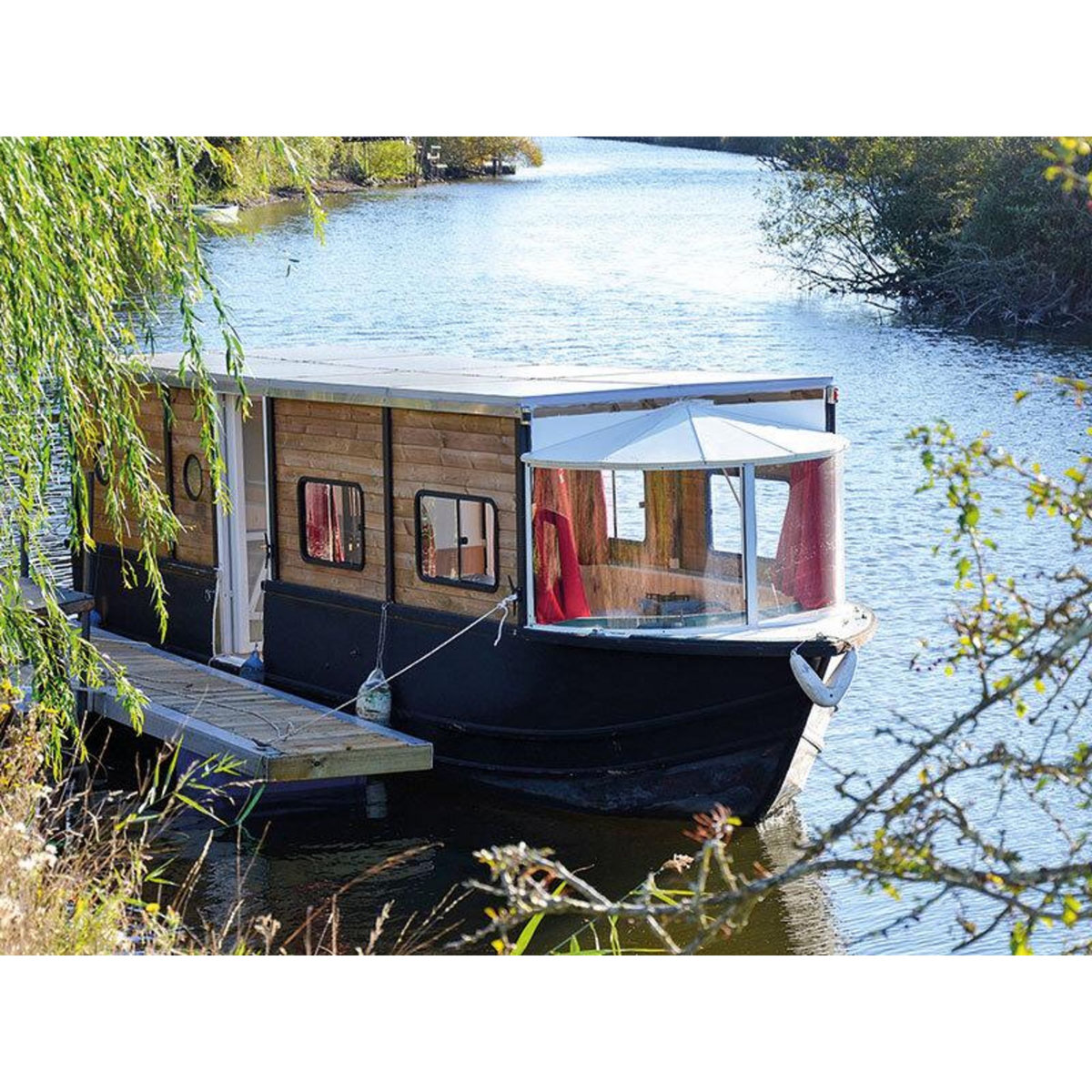 Smartbox 3 jours insolites à bord d'une péniche solaire en famille près de Saint-Nazaire - Coffret Cadeau Séjour