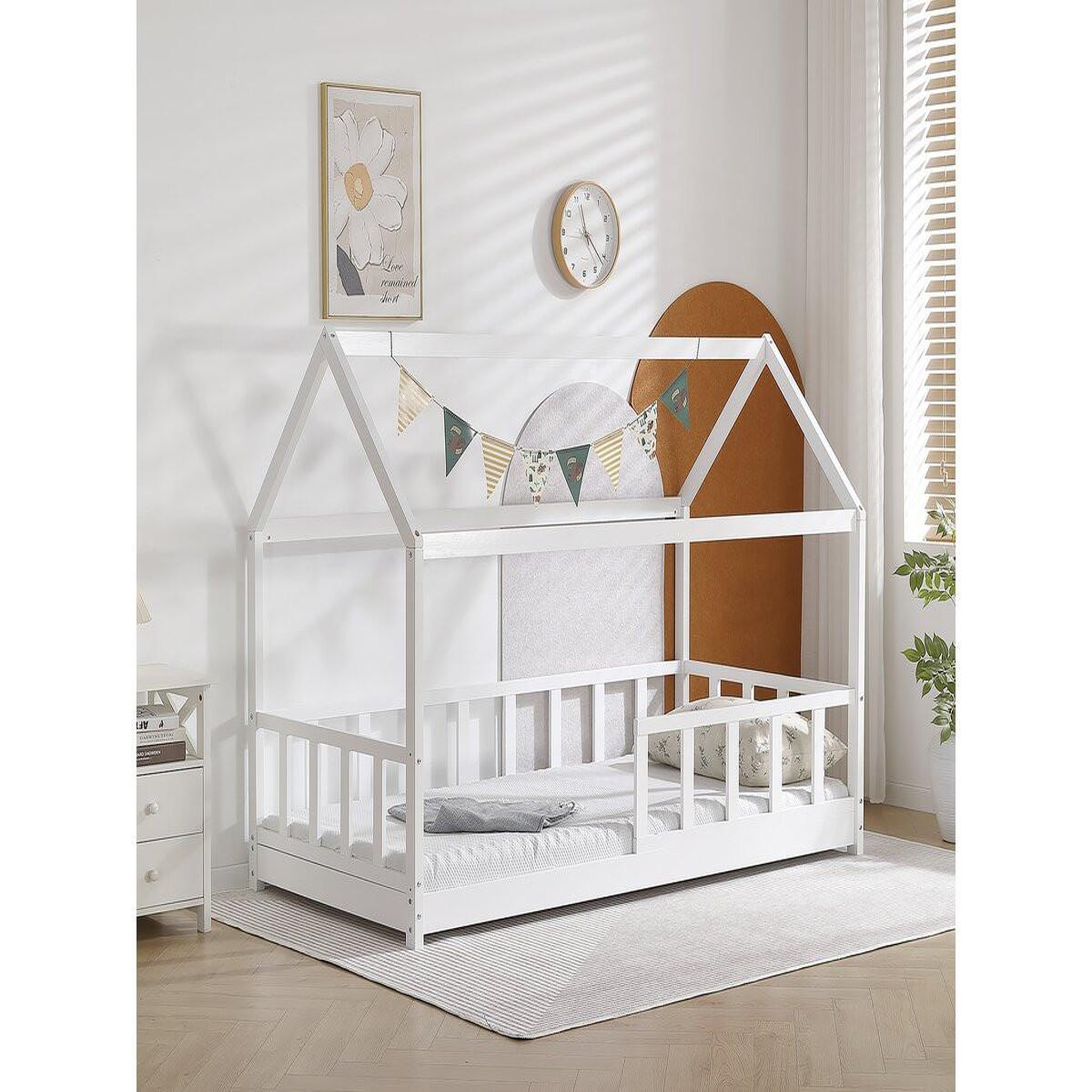 Voir la diapositive 2 : Habitat et Jardin Lit cabane pour enfant  mila  - 90 x 190 cm - blanc