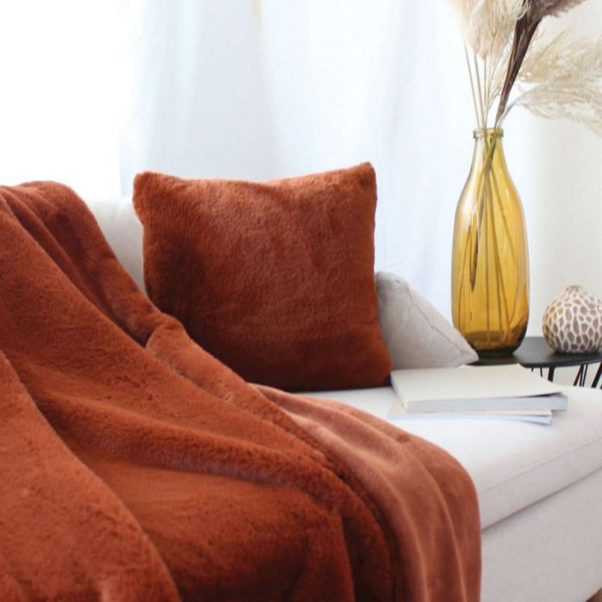 Paris Prix Coussin Déco Imitation Fourrure  Rabbit Pop  40x40cm Cuivre