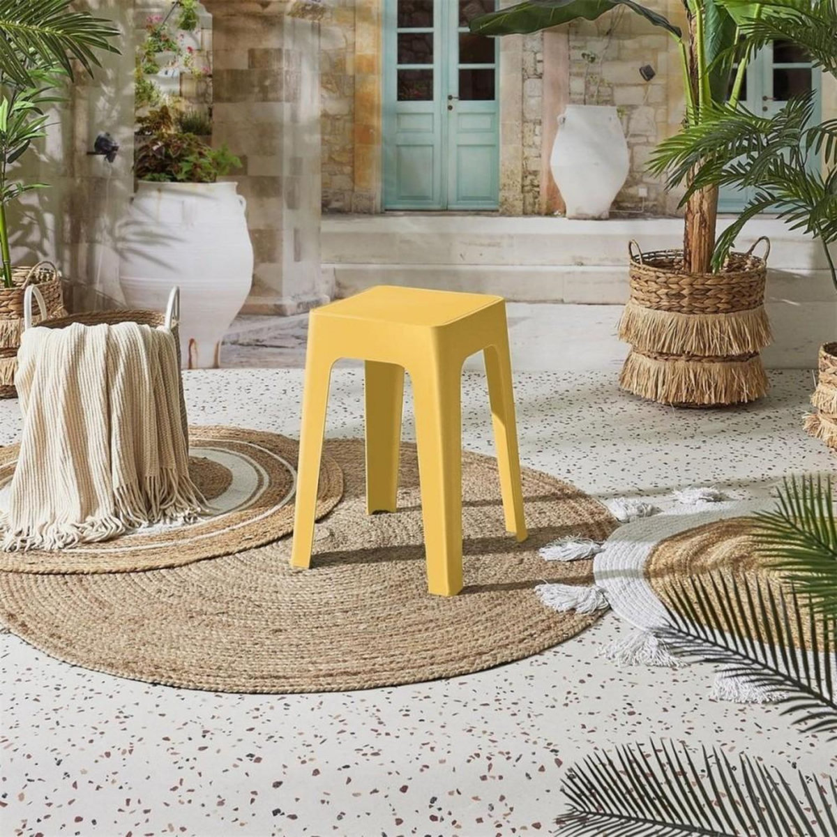 The Home Deco Factory Tabouret empilable coloris jaune