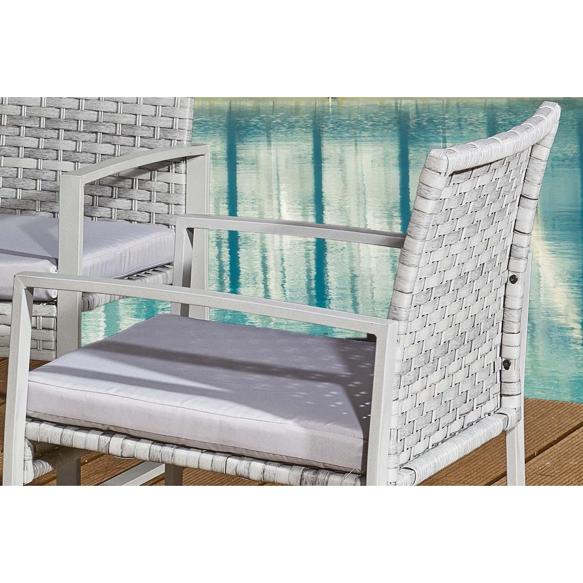 CONCEPT USINE Salon de jardin bas résine tressée 4 places ESNA