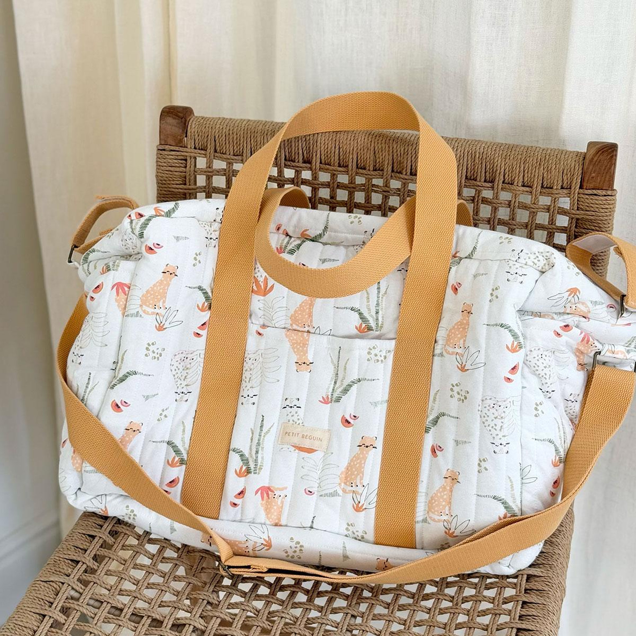 Voir la diapositive 4 : PETIT BEGUIN Sac à langer matelassé sierra