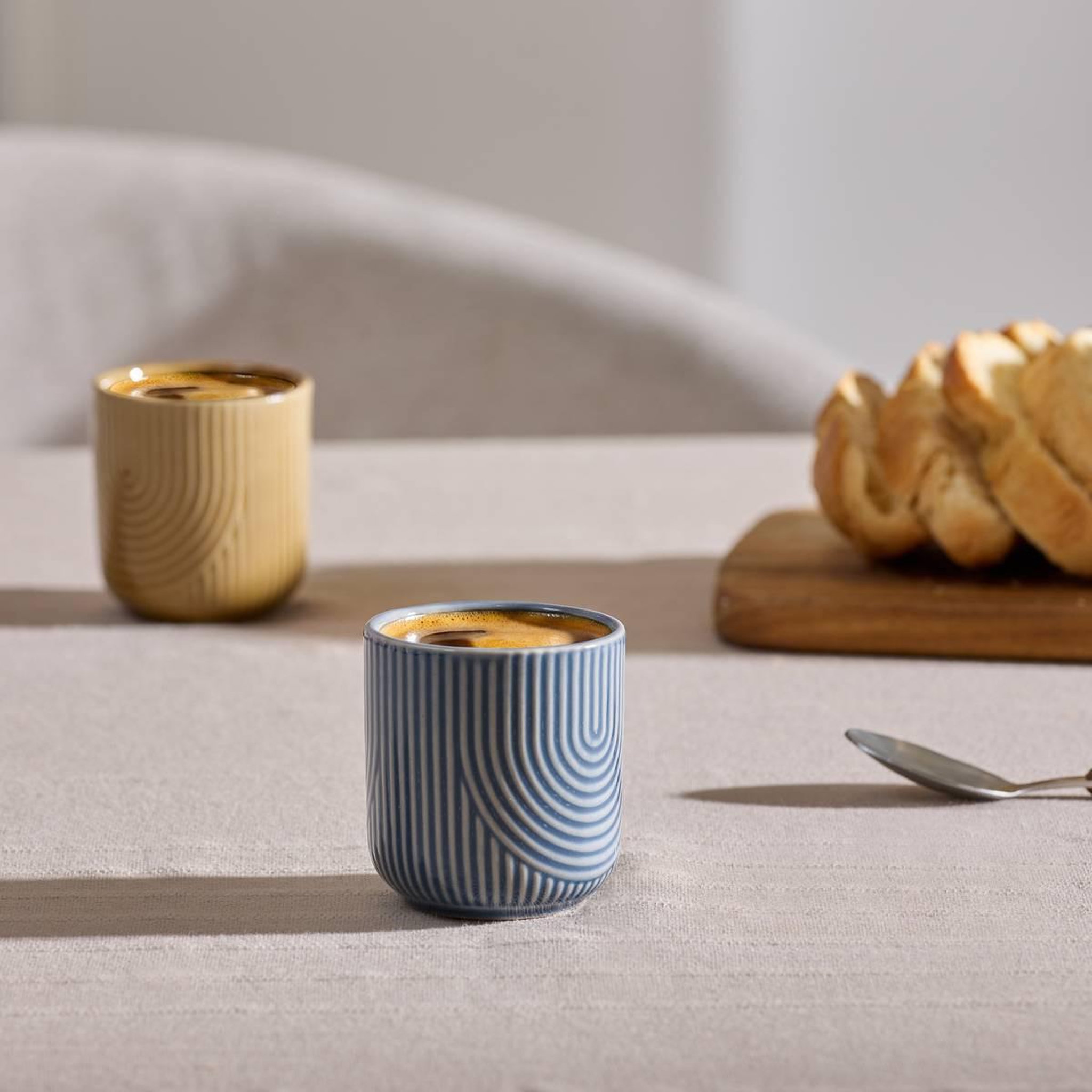 Voir la diapositive 3 : SECRET DE GOURMET Lot de 6 tasses à espresso  lya  10cl bleu