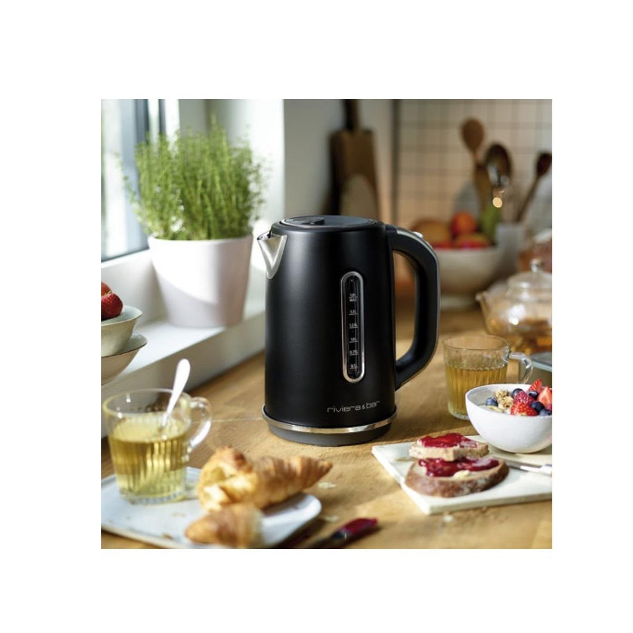 Voir la diapositive 2 : Riviera & Bar Bouilloire sans fil 1.8l 2200w black satin - bbt669