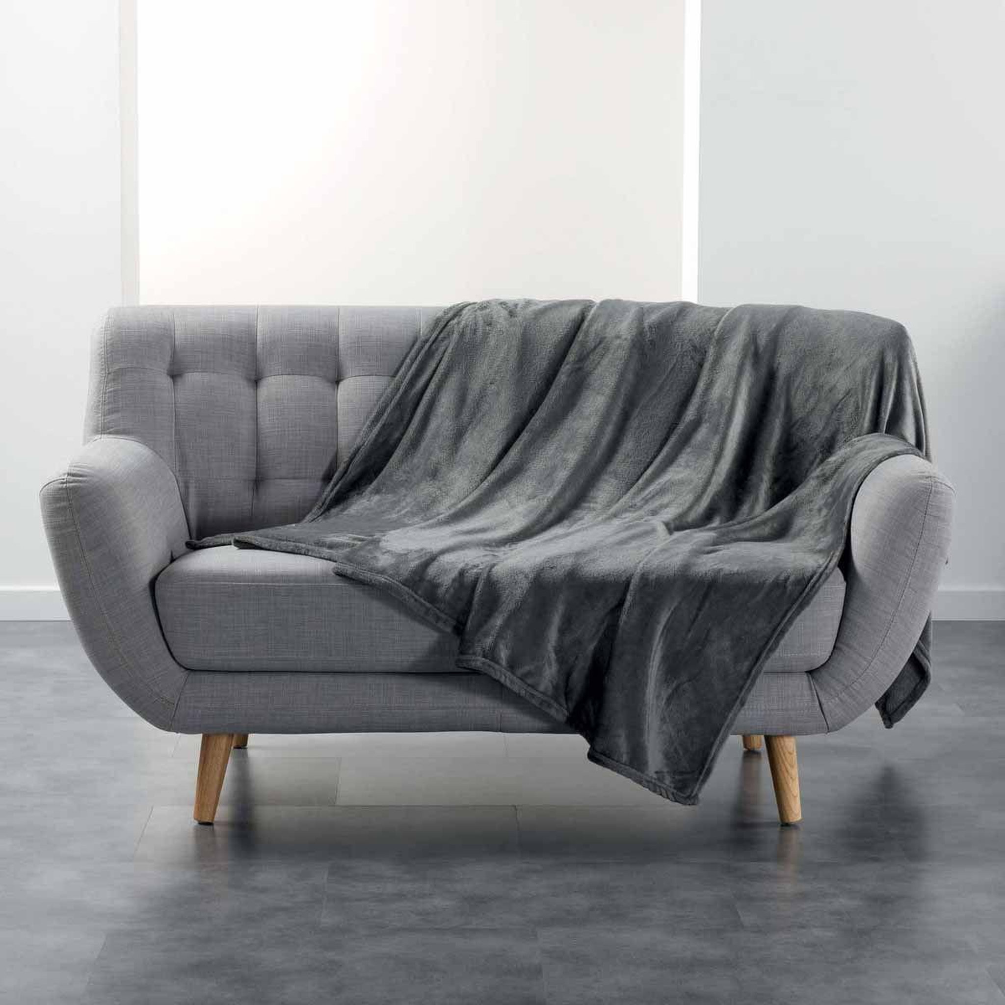 Douceur d'Intérieur Plaid uni en flanelle  flanou  180x220cm gris