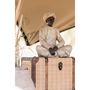 Voir la diapositive 2 : Paris Prix Statue Déco en Résine  Indien Assis  22cm Beige