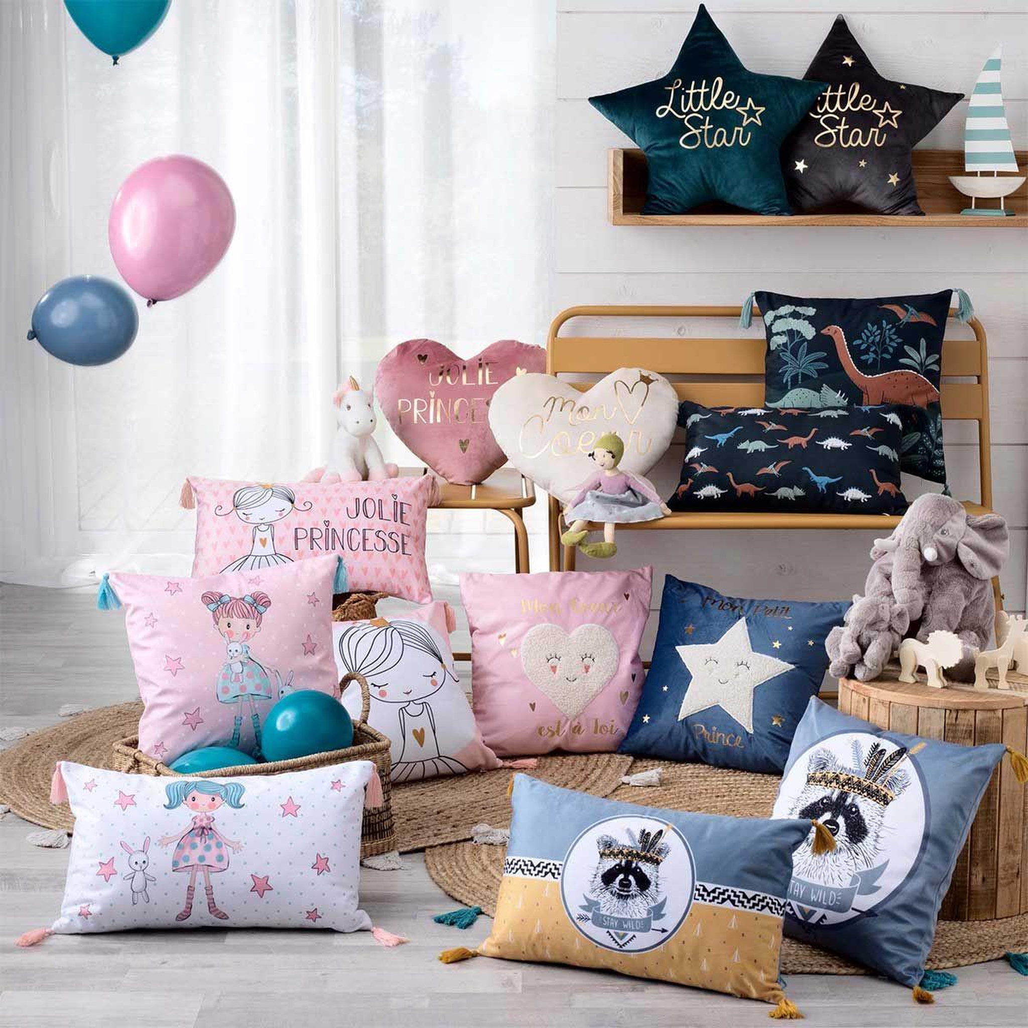 Voir la diapositive 2 : Douceur d'Intérieur Coussin enfant étoile  edelstar  50x50cm gris