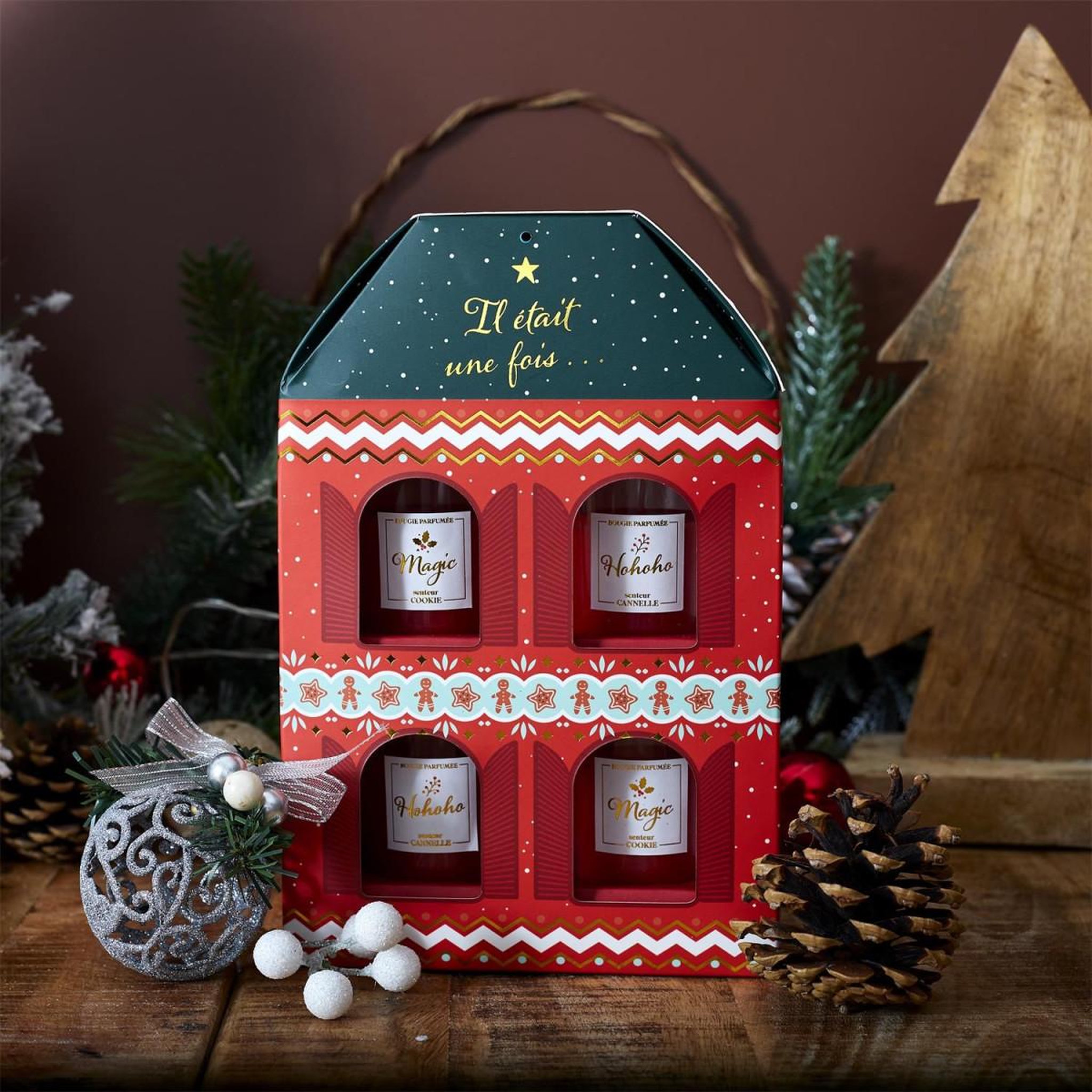 Voir la diapositive 3 : The Home Deco Factory Coffret 4 bougies parfumées maison  noël  18cm rouge