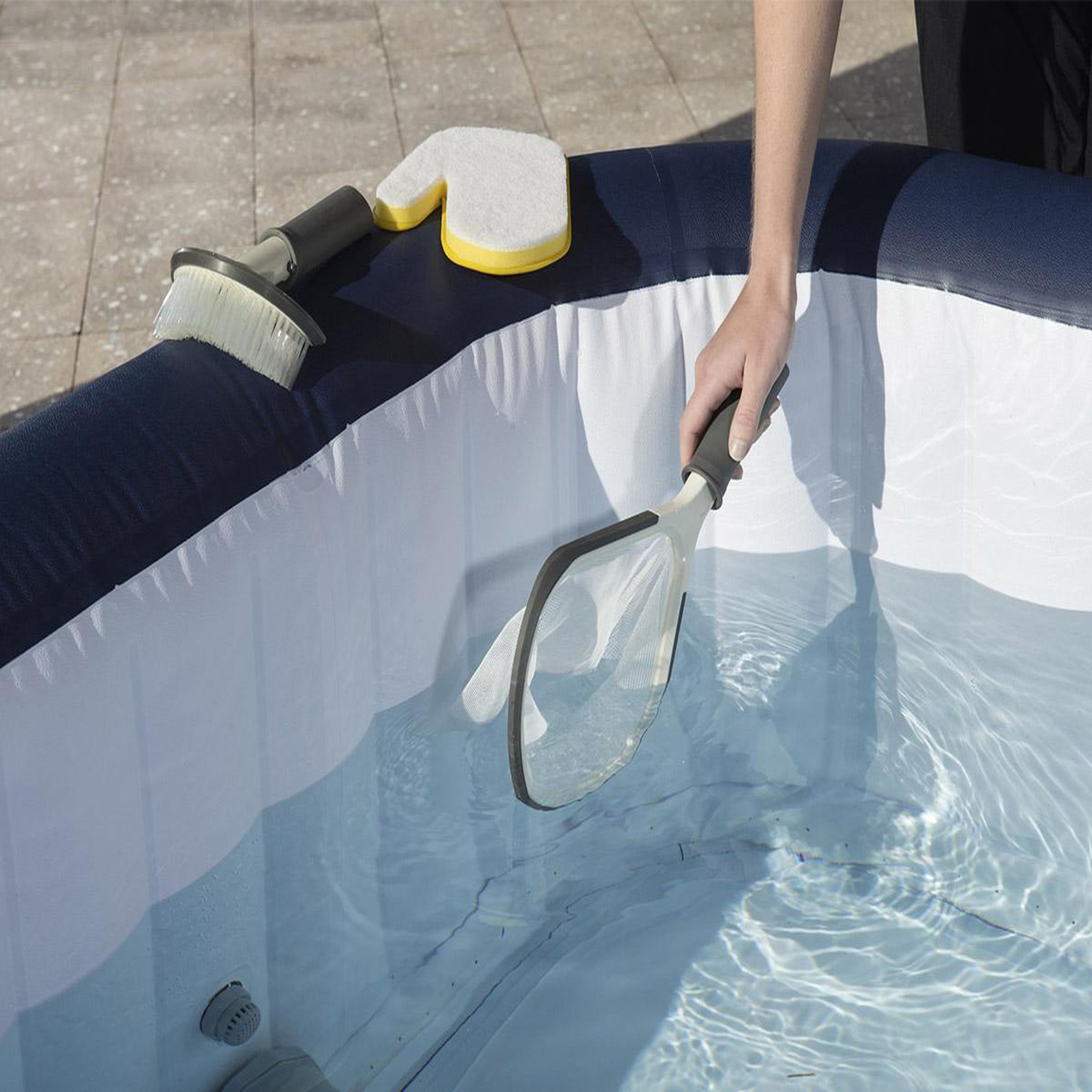 Voir la diapositive 3 : BESTWAY Kit de nettoyage pour spa gonflable Lay-Z-Spa - Bestway