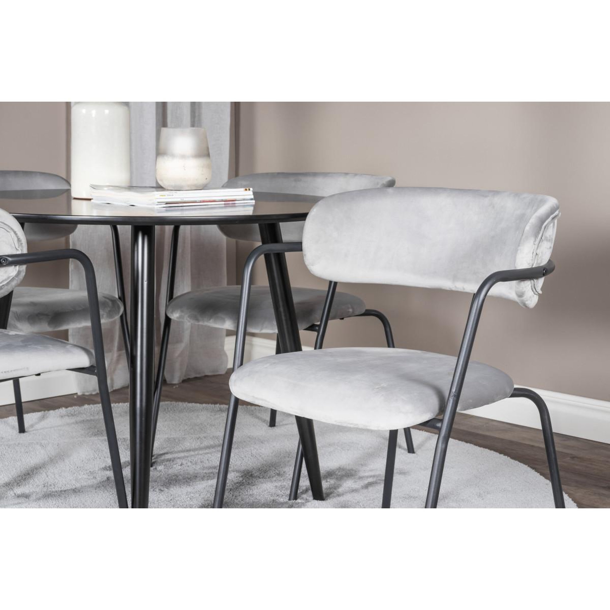 Voir la diapositive 4 : Paris Prix Ensemble table à manger & 4 chaises  plaza & arrow  100cm noir & gris