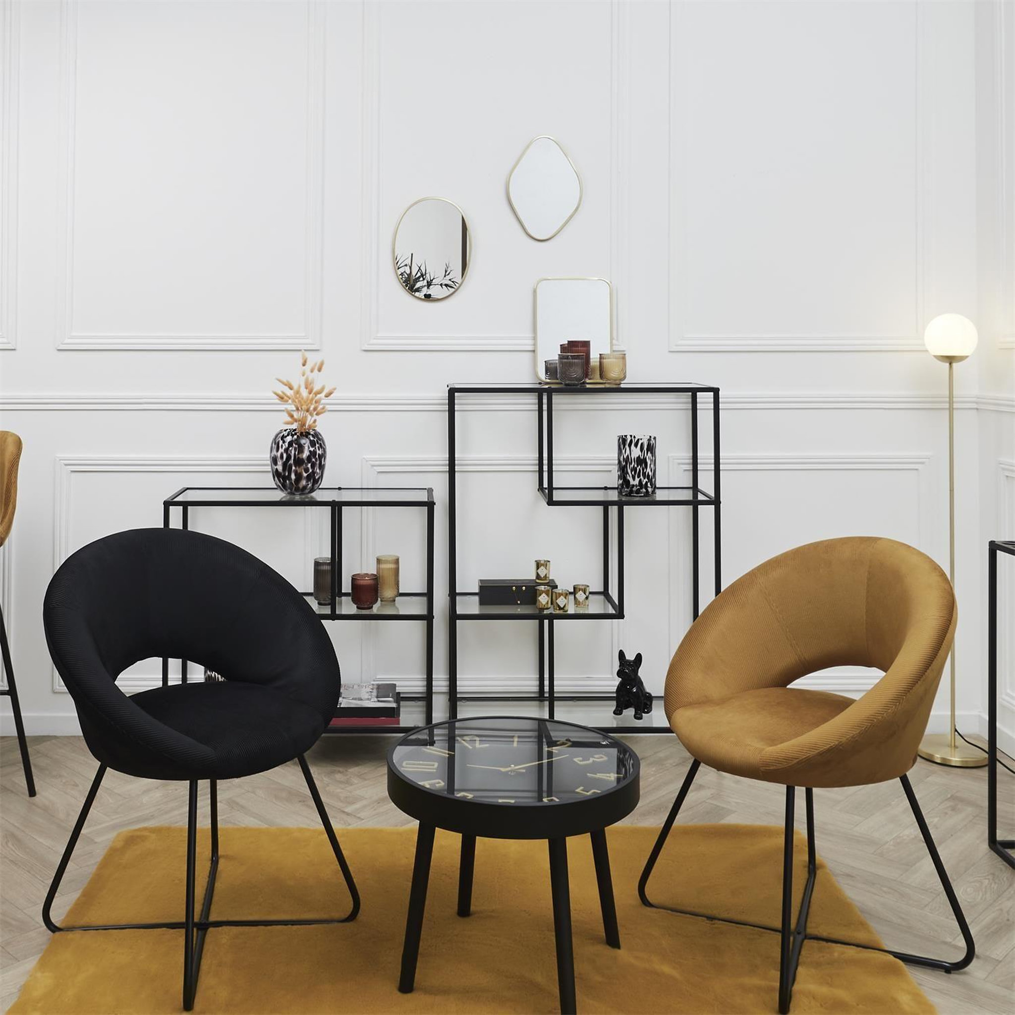 Voir la diapositive 2 : The Home Deco Factory Table d'appoint avec horloge - diam. 50 cm x h. 43,5 cm - noir