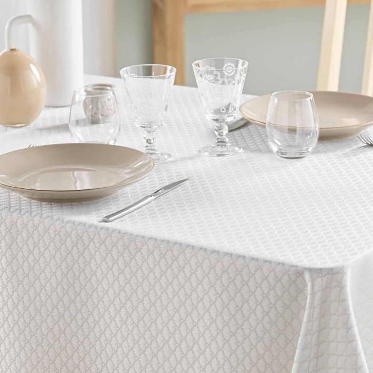 Paris Prix Nappe Jacquard Imprimé  Artea  140x240cm Taupe