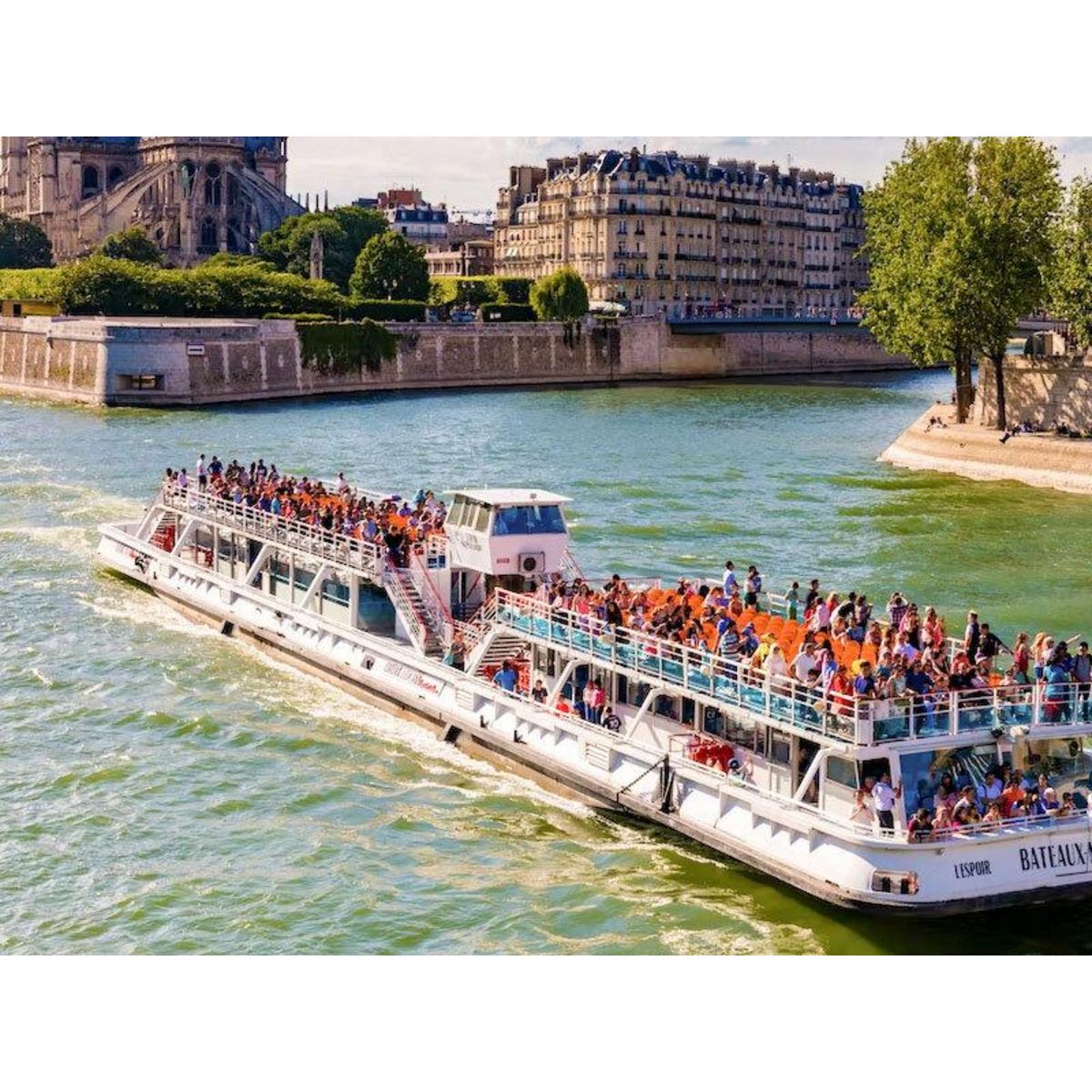 Smartbox Découverte de Paris lors d'un dîner croisière Prestige sur la Seine pour 2 adultes et 2 enfants - Coffret Cadeau Gastronomie