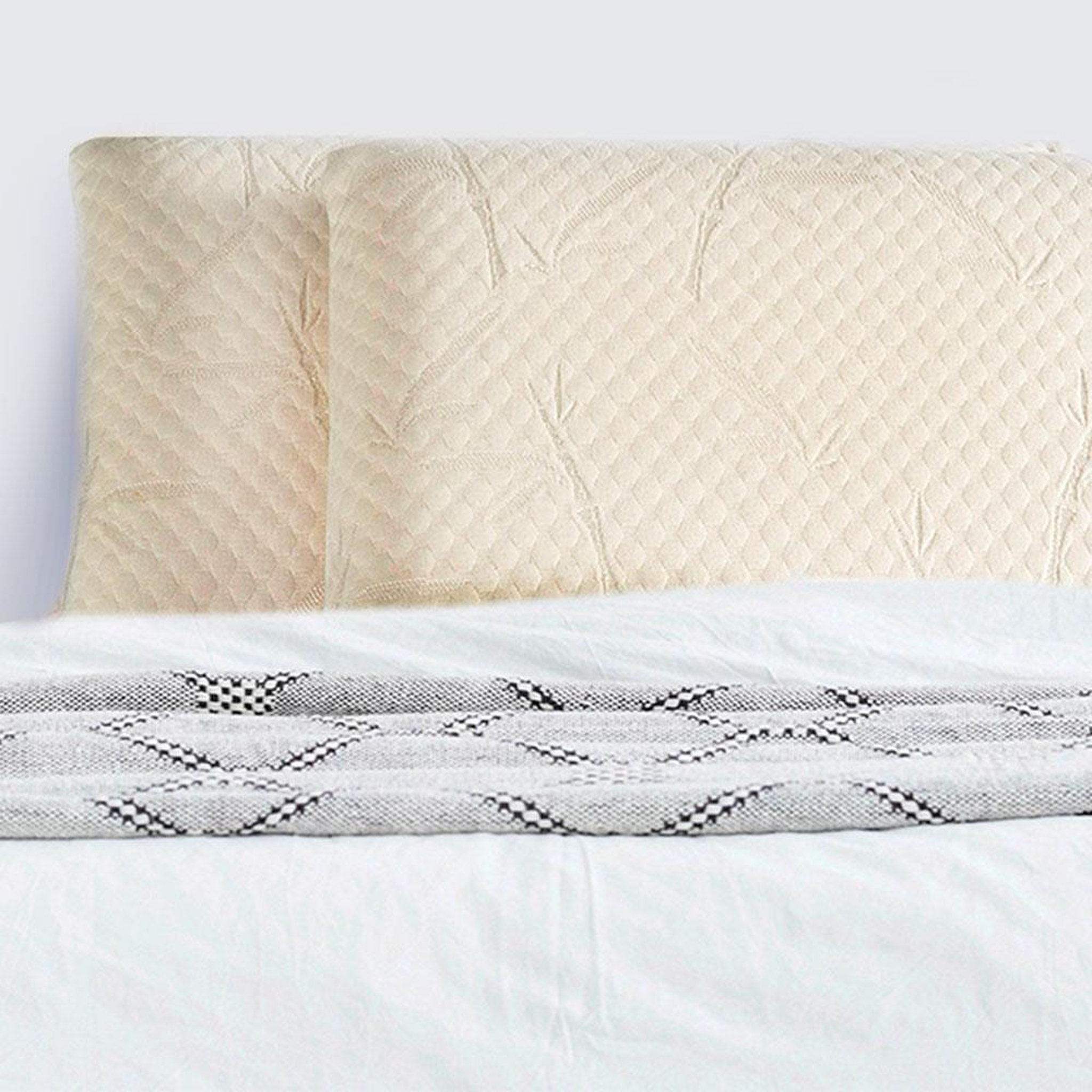 Voir la diapositive 2 : OLYMPE LITERIE OLYMPE LITERIE | Pack DOUCE NUIT Surmatelas + Protège matelas + Couette + Oreiller