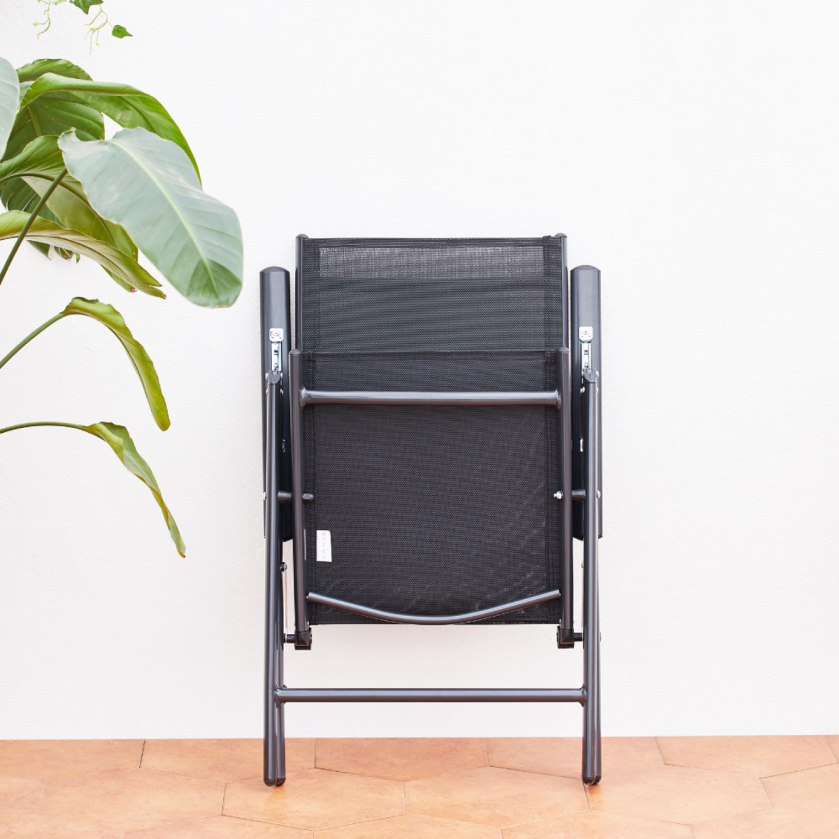 CONCEPT USINE Table de jardin extensible et 8 fauteuils en alu et toile PVC BRESCIA