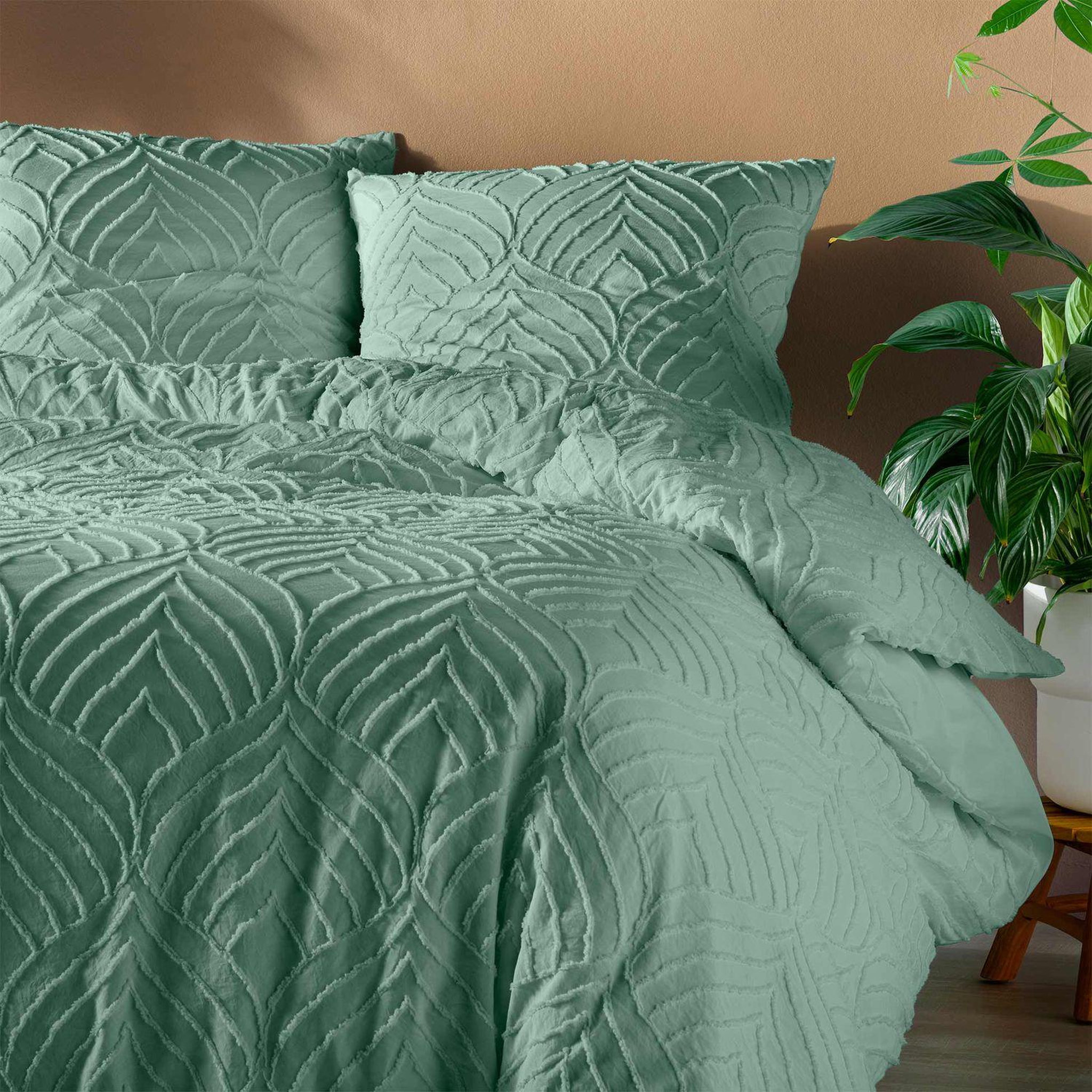 Voir la diapositive 3 : DOUCEUR D'INT�RIEUR Parure de lit effet tufté heltie - 220 x 240 cm - vert
