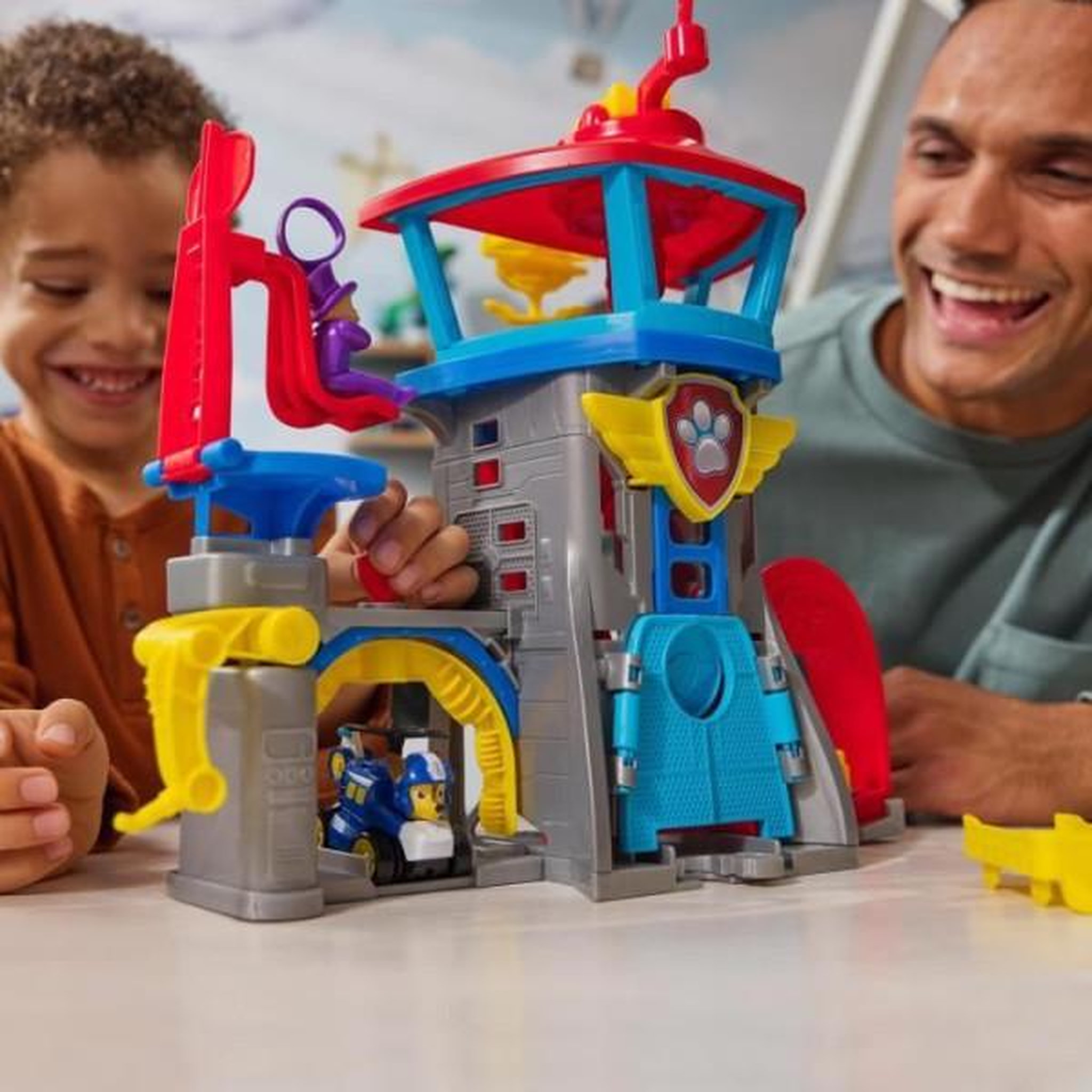Voir la diapositive 6 : PAW PATROL Voiture Paw Patrol Pat'Patrouille Quartier Général Aéroport Pup Squad Air Rescue