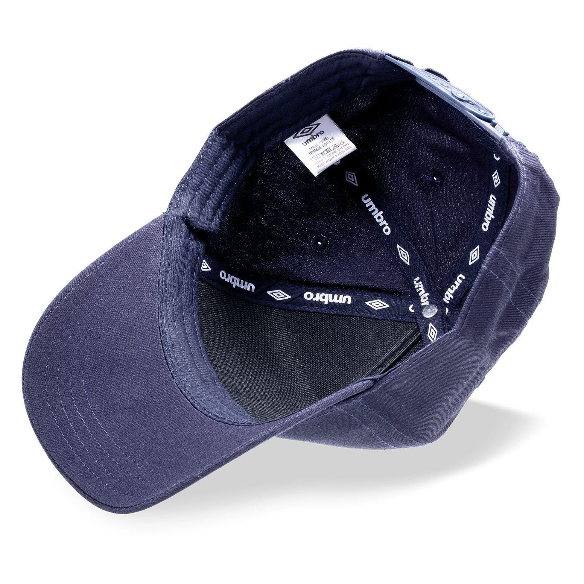 Voir la diapositive 5 : UMBRO Casquette baseball Classic