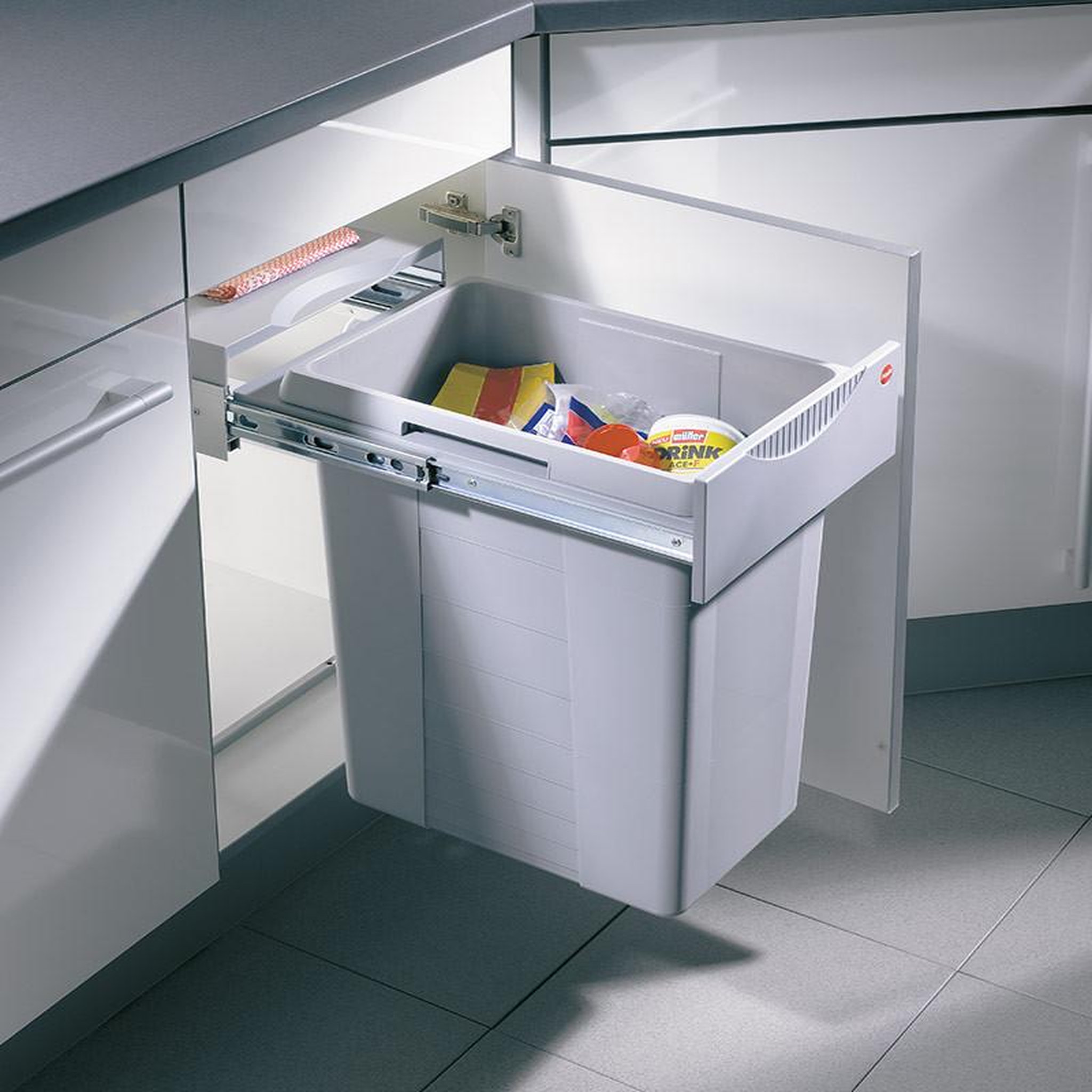 Voir la diapositive 3 : HAILO Poubelle de cuisine encastrable 40l hailo easy cargo