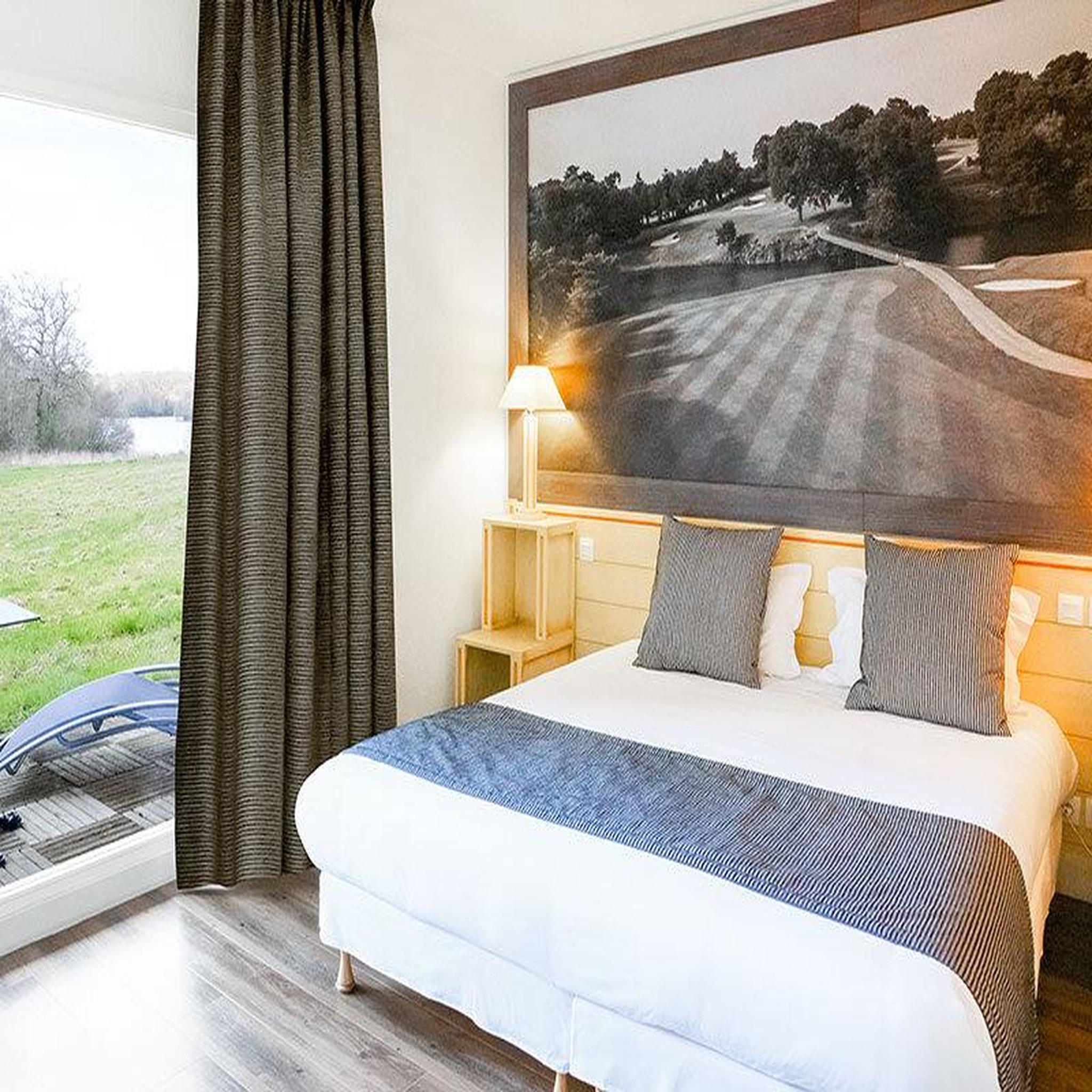 Voir la diapositive 2 : Smartbox 2 jours en hôtel 4* avec dîner près de saint-malo - coffret cadeau séjour