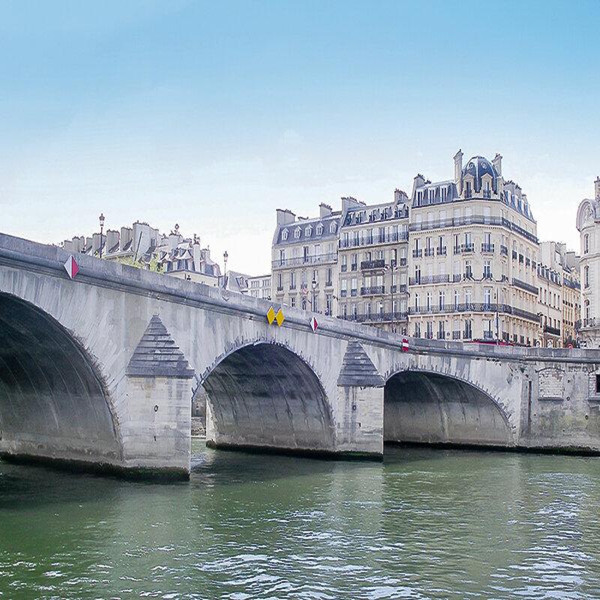 Voir la diapositive 3 : Smartbox Visite guidée de 2h30 des berges avec collation à Paris pour 2 - Coffret Cadeau Sport & Aventure