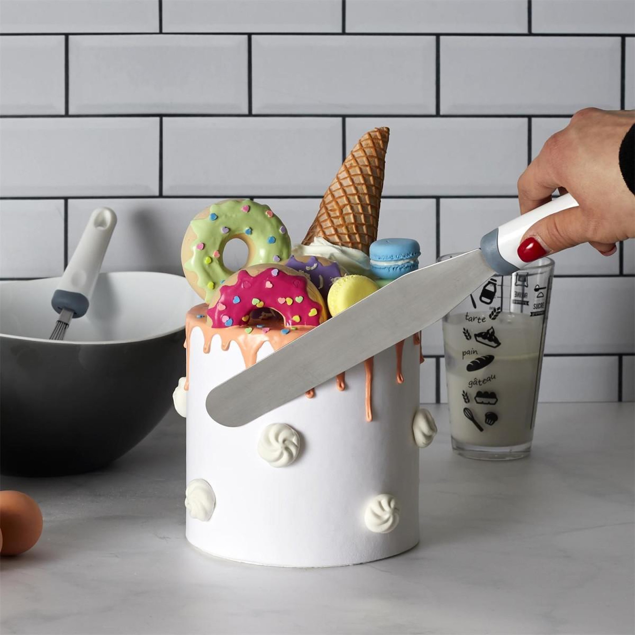 Voir la diapositive 4 : Lily Cook Spatule en inox  glaçage  38cm gris