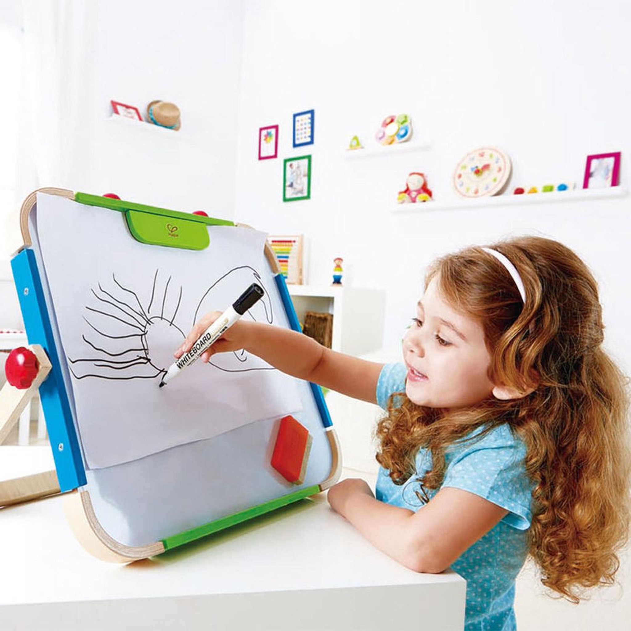 Voir la diapositive 3 : Hape Studio Artistique Multifonctions