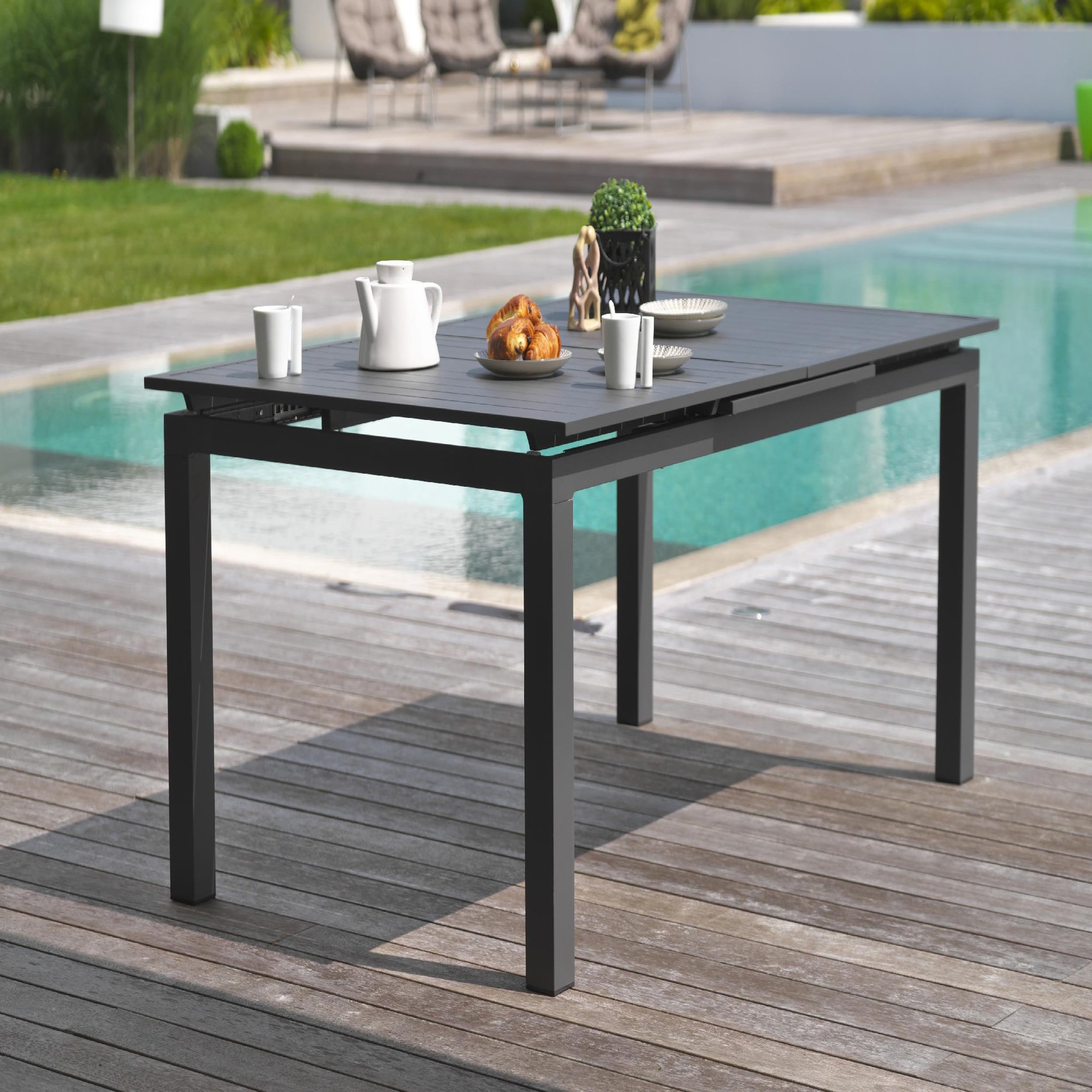 Voir la diapositive 4 : DCB GARDEN Ensemble repas de jardin 6 places en aluminium