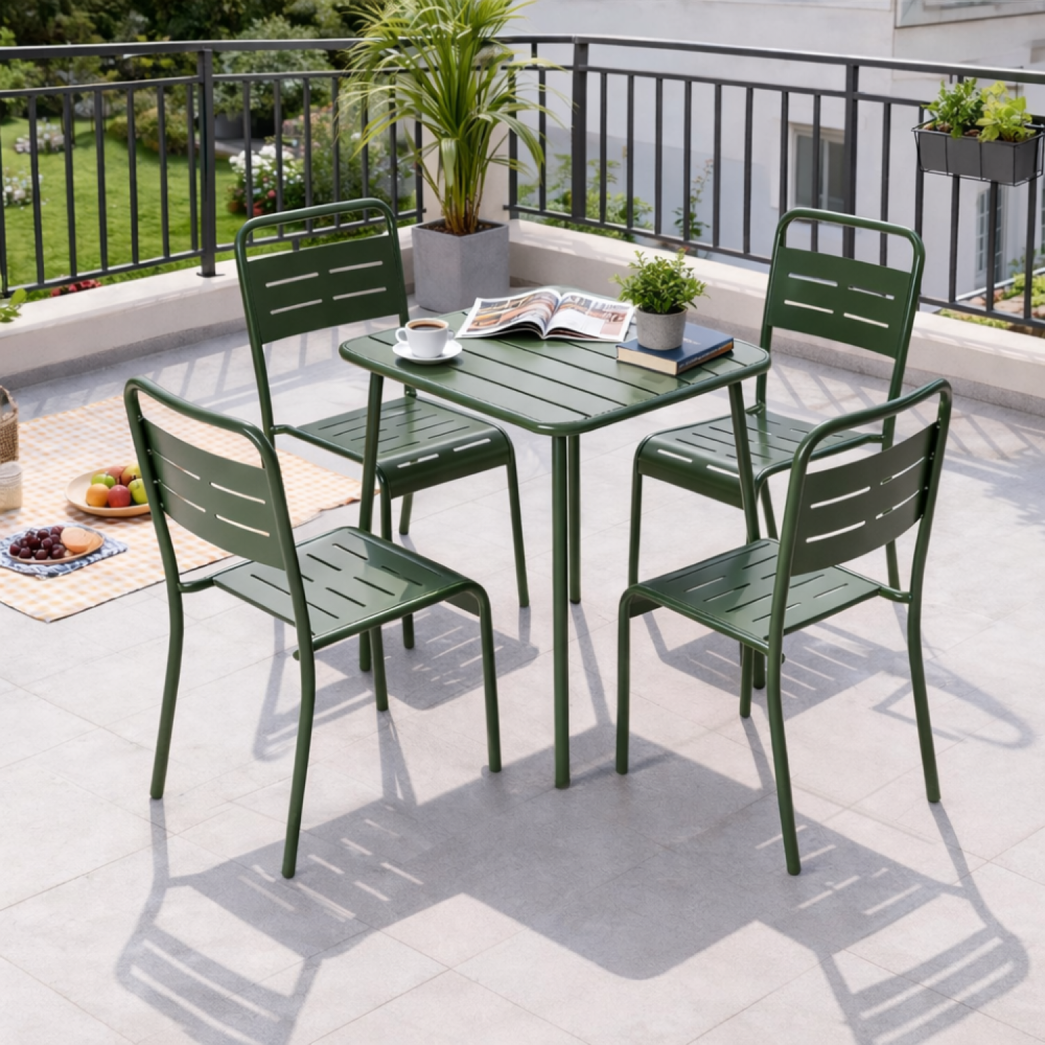 Voir la diapositive 4 : CONCEPT USINE Table carrée 4 places 70x70cm vert bergame