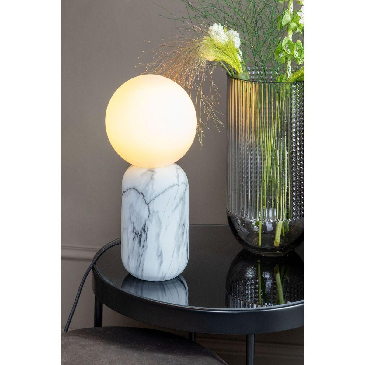 Leitmotiv Lampe à poser design boule Gala effet marbré