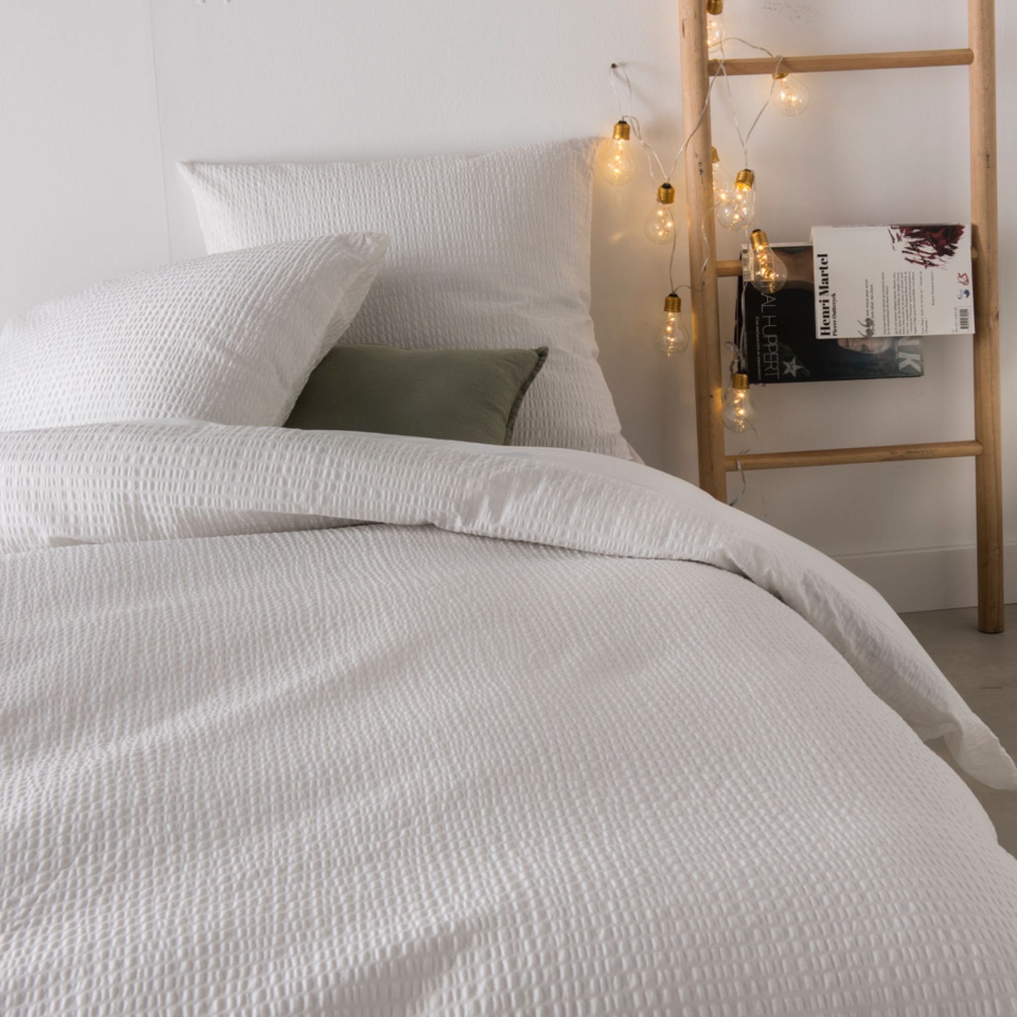 Écharpe Fantaisie Femme Effet Satin Gaufré Marron Chocolat - Neuve Avec étiquettes