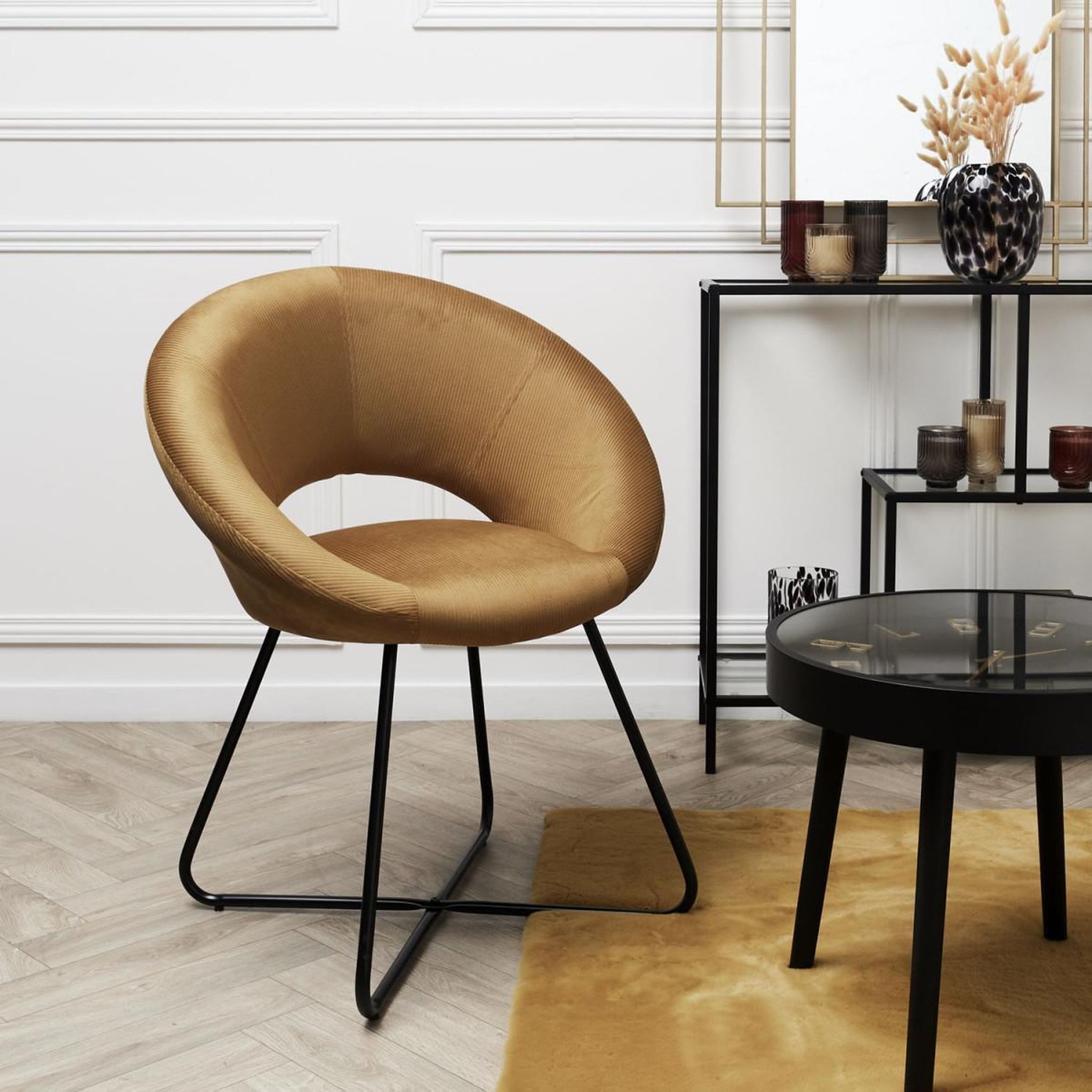 Voir la diapositive 4 : The Home Deco Factory Fauteuil design velours côtelé  giulia  84cm jaune