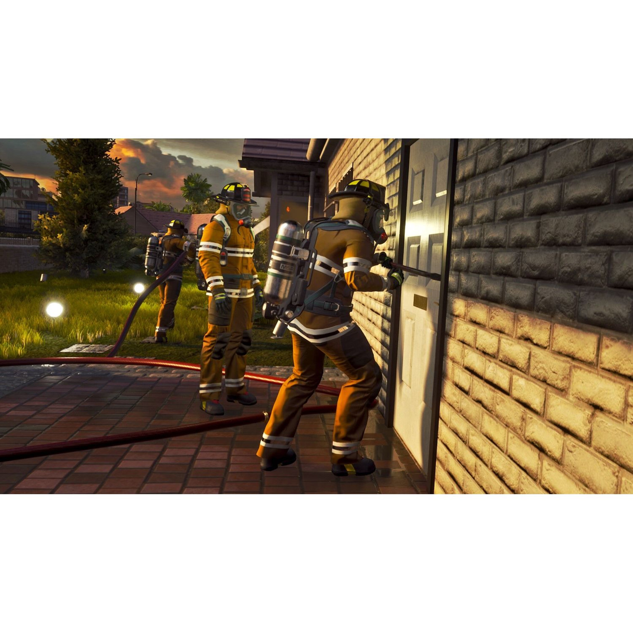 Voir la diapositive 3 : Firefighting Simulator - The Squad PS5