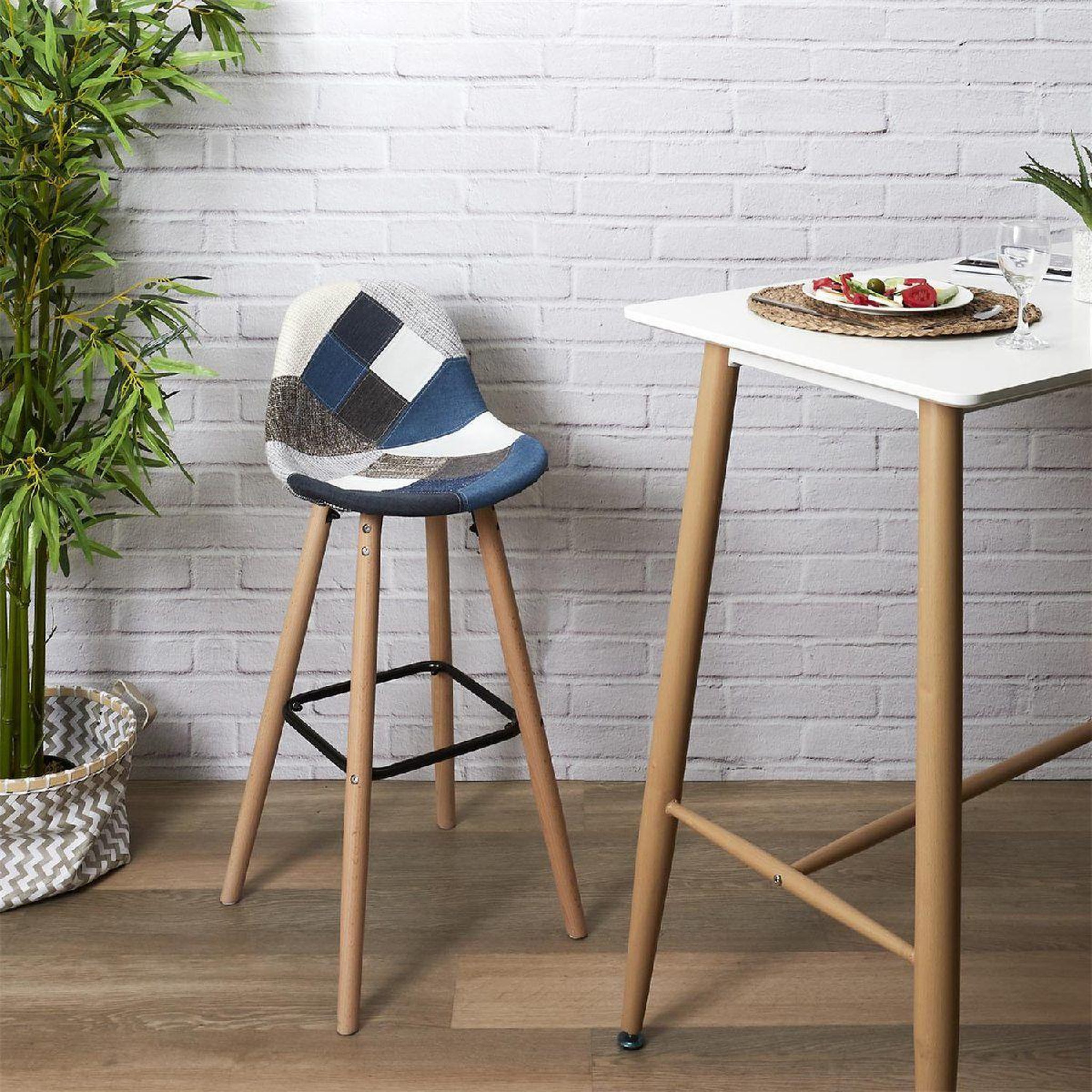 Voir la diapositive 4 : The Home Deco Factory Lot de 2 chaises de bar  patchwork  92cm bleu