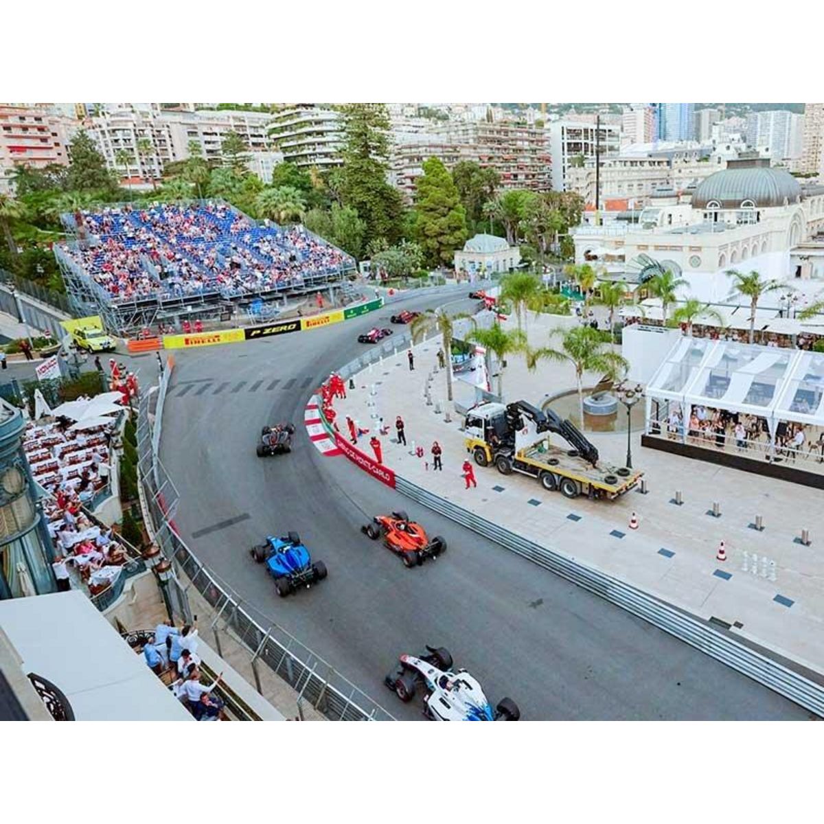 Smartbox Grand Prix de F1 de Monaco 2025 : 2 billets pour la course et 1 nuit en hôtel 3* - Coffret Cadeau Sport & Aventure